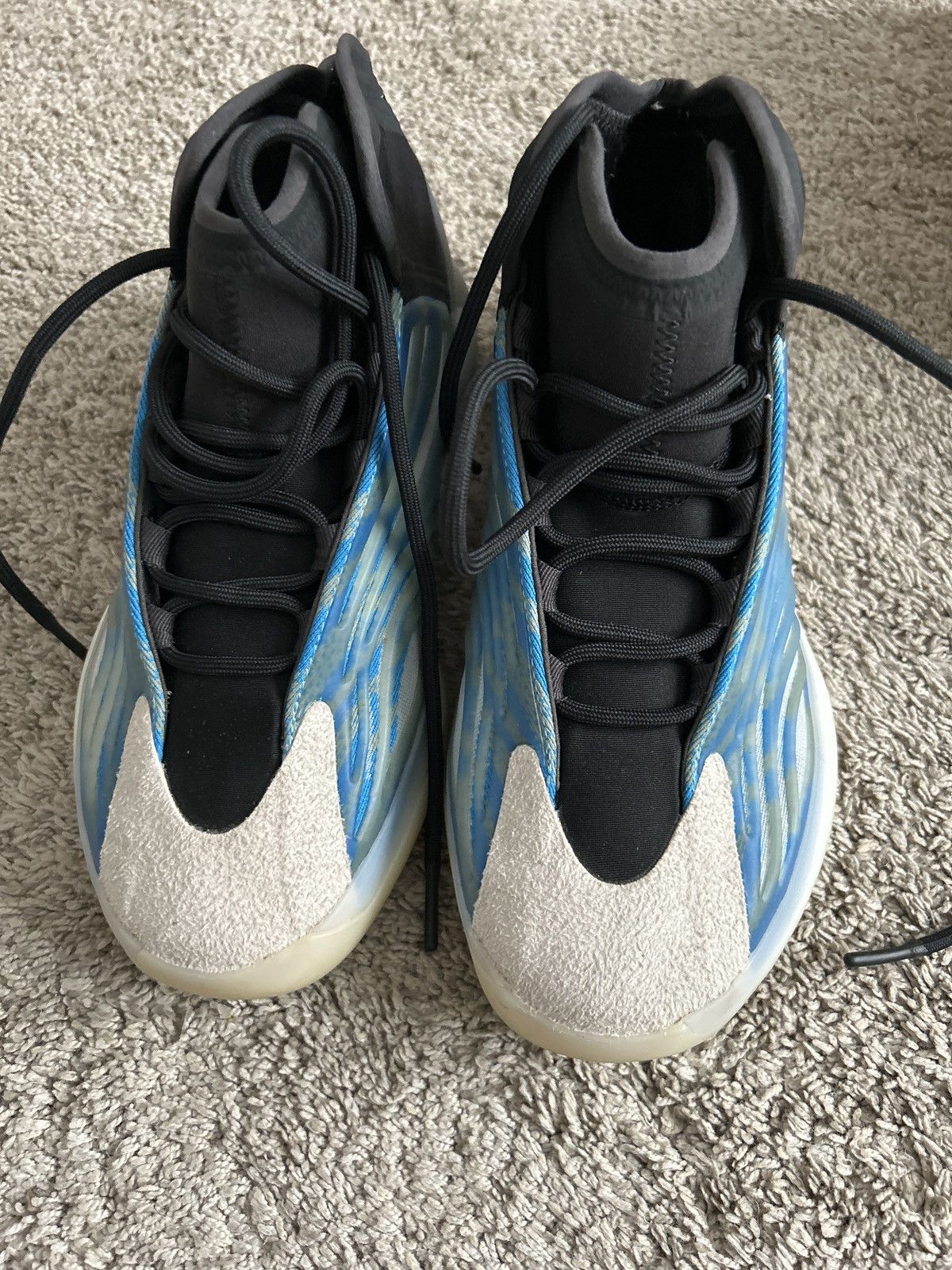 Yeezy YZY QNTM size 10 Size US 10 / EU 43 - 7 Thumbnail