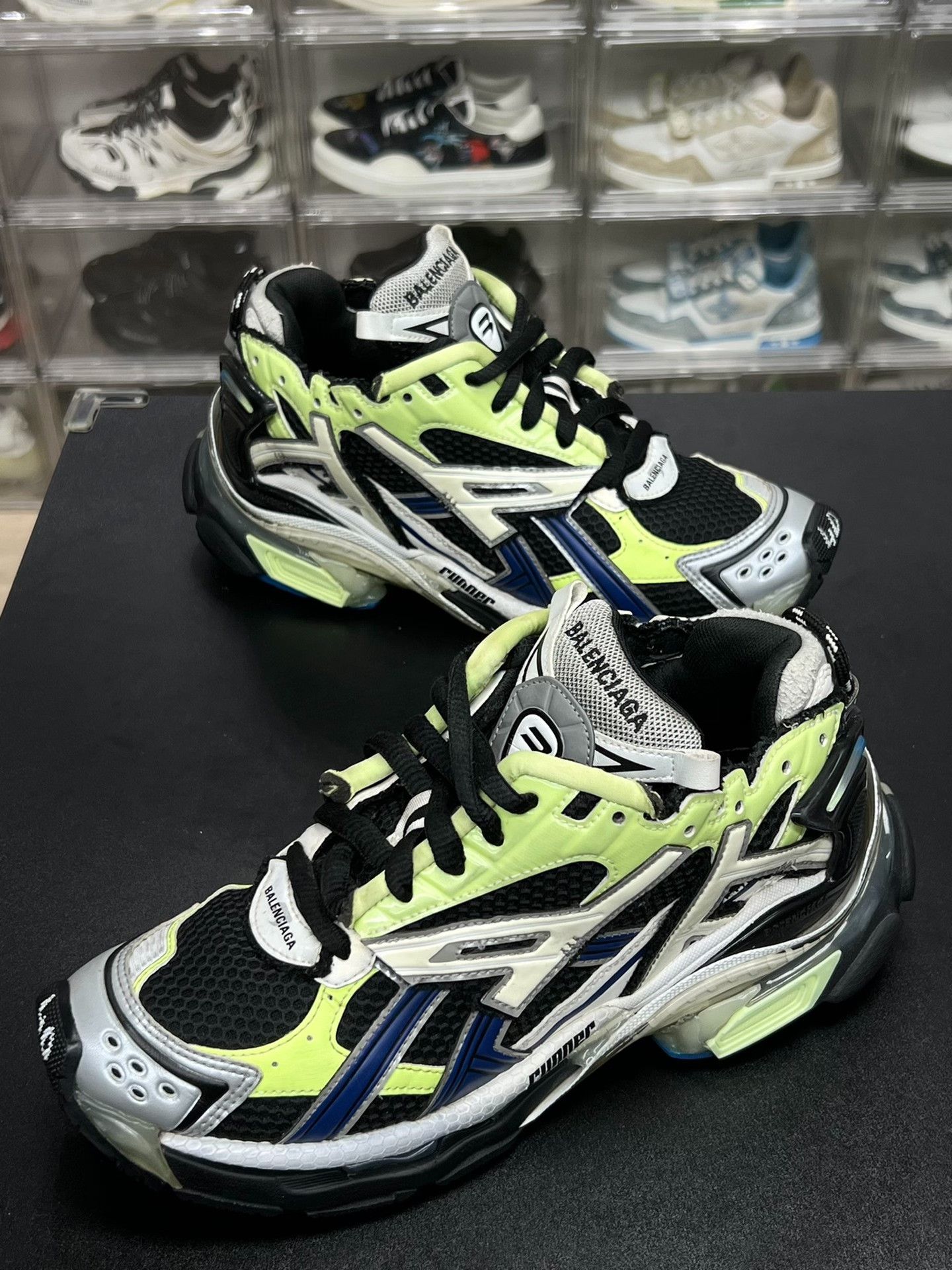 Balenciaga Balenciaga Running Green Lowtop Sneakers 7 Men Size US 7 / EU 40 - 1 Thumbnail