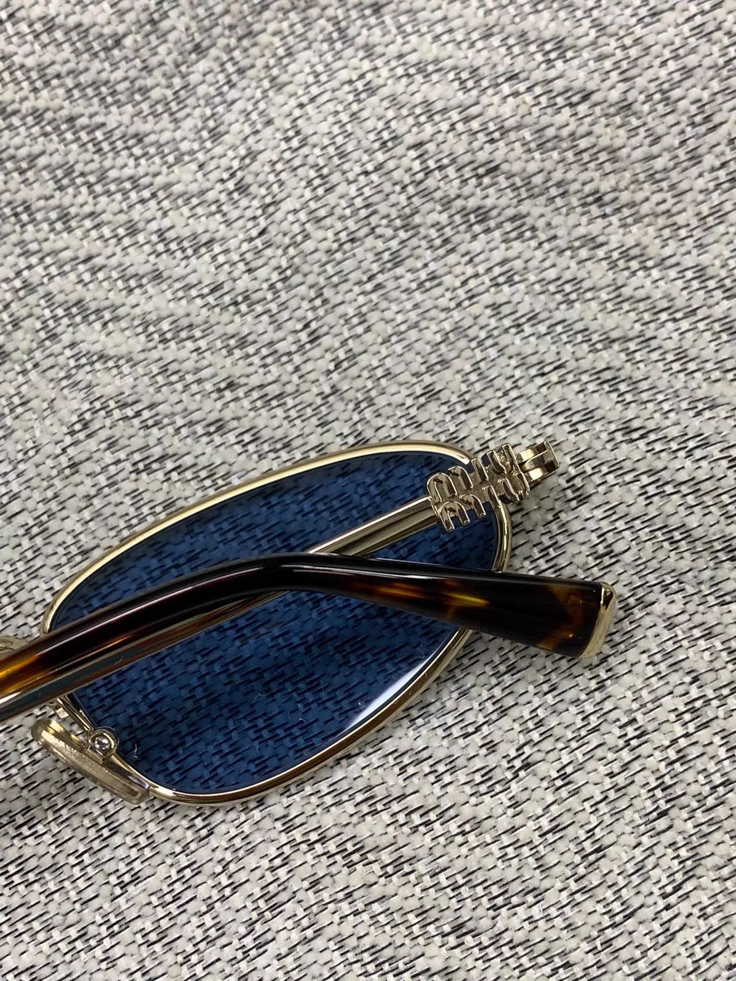 Miu Miu MiuMiu SMUA52 light tint new sunnies Size ONE SIZE - 4 Thumbnail