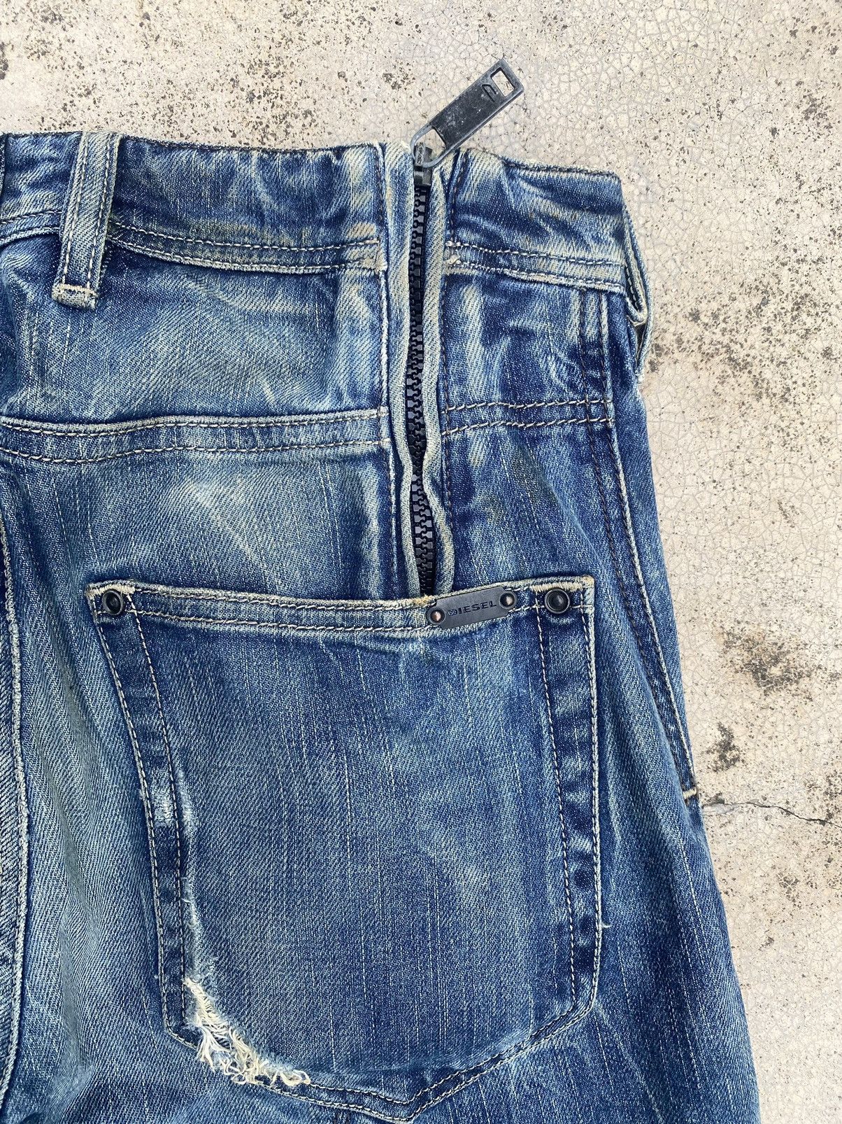 Designer × Diesel Diesel Distressed Claw Mark Faded Denim Jeans Size US 30 / EU 46 - 15 Thumbnail