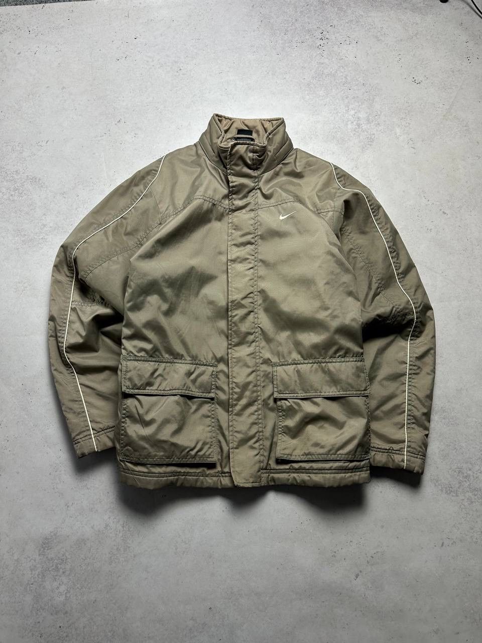 Nike × Vintage Vintage Nike Swoosh Winter Puffer Jacket Y2K L Size US L / EU 52-54 / 3 - 3 Thumbnail
