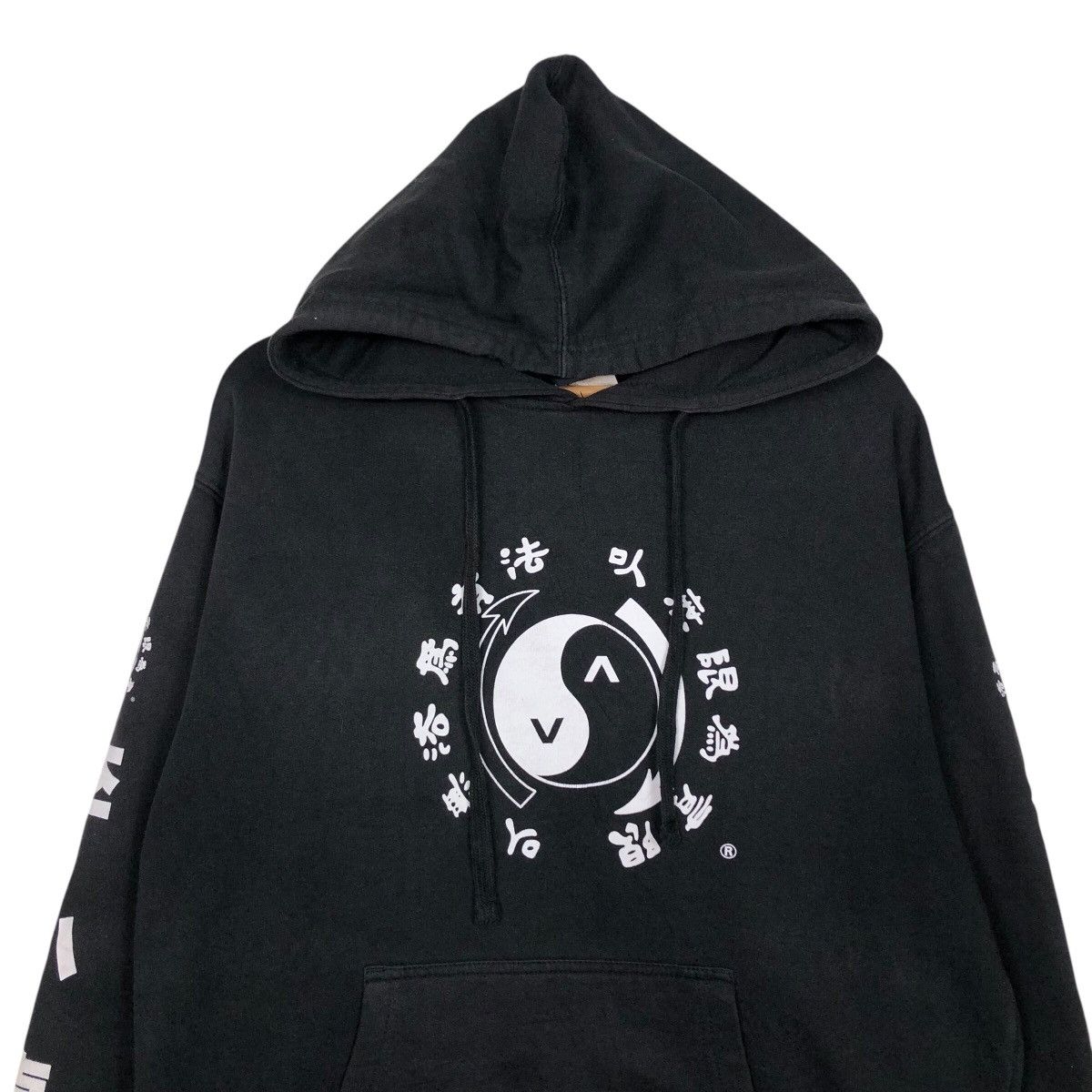 Japanese Brand 📌Vintage Hoodie Pull Over RVCA Big Logo Design Size US M / EU 48-50 / 2 - 4 Thumbnail