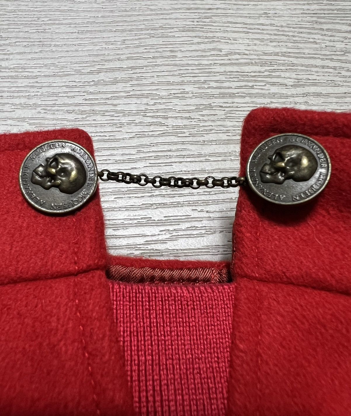 Alexander McQueen Alexander McQueen - FW11 - Coin Detail Wool Cropped Trousers Size US 30 / EU 46 - 14 Thumbnail