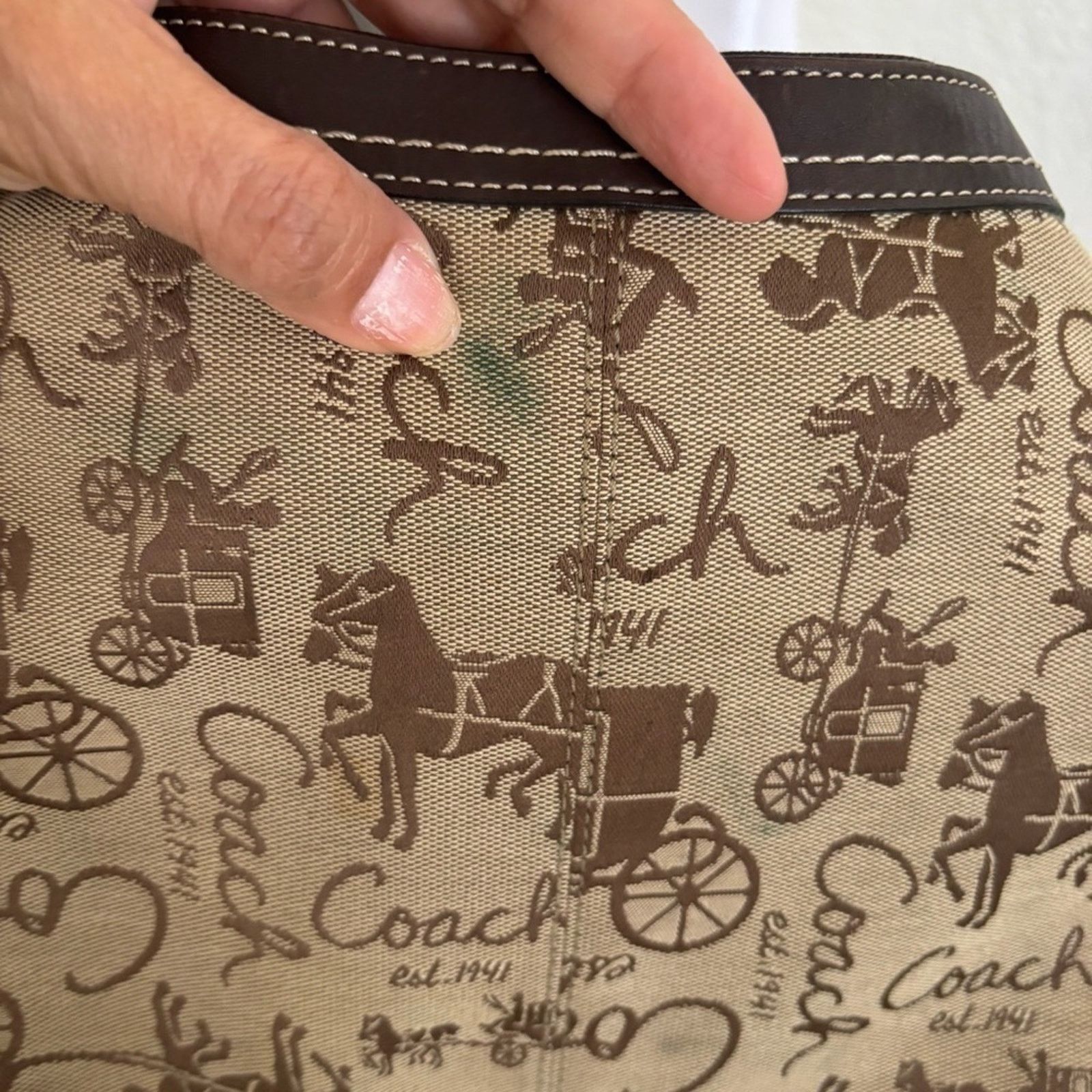 Coach Coach Signature Chelsea Horse & Carriage Crossbody Bag - Size ONE SIZE - 6 Thumbnail