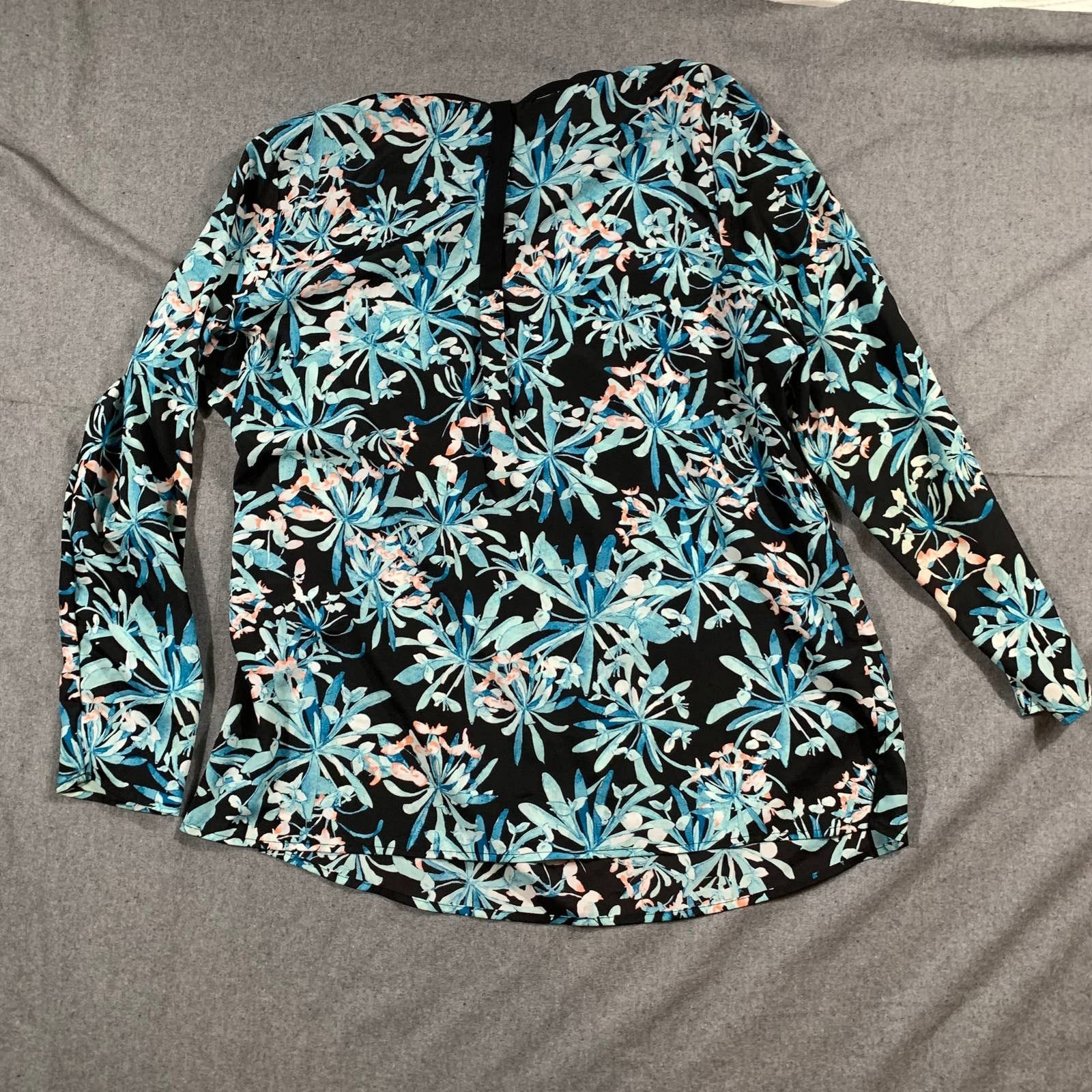 Other Jaclyn Smith Floral Shirt Women Size XXL Size XXL / US 16-18 / IT 52-54 - 2 Thumbnail