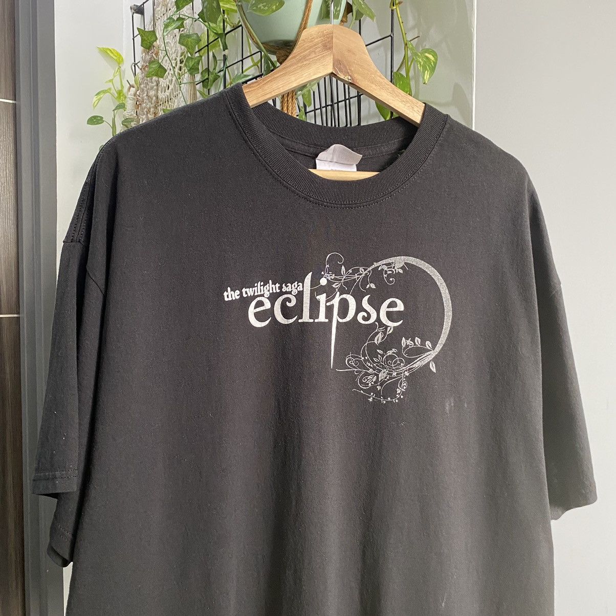 Vintage Vintage Y2K The Twilight Saga Promo Movie ERD GRUNGE TEE Size US XL / EU 56 / 4 - 2 Thumbnail