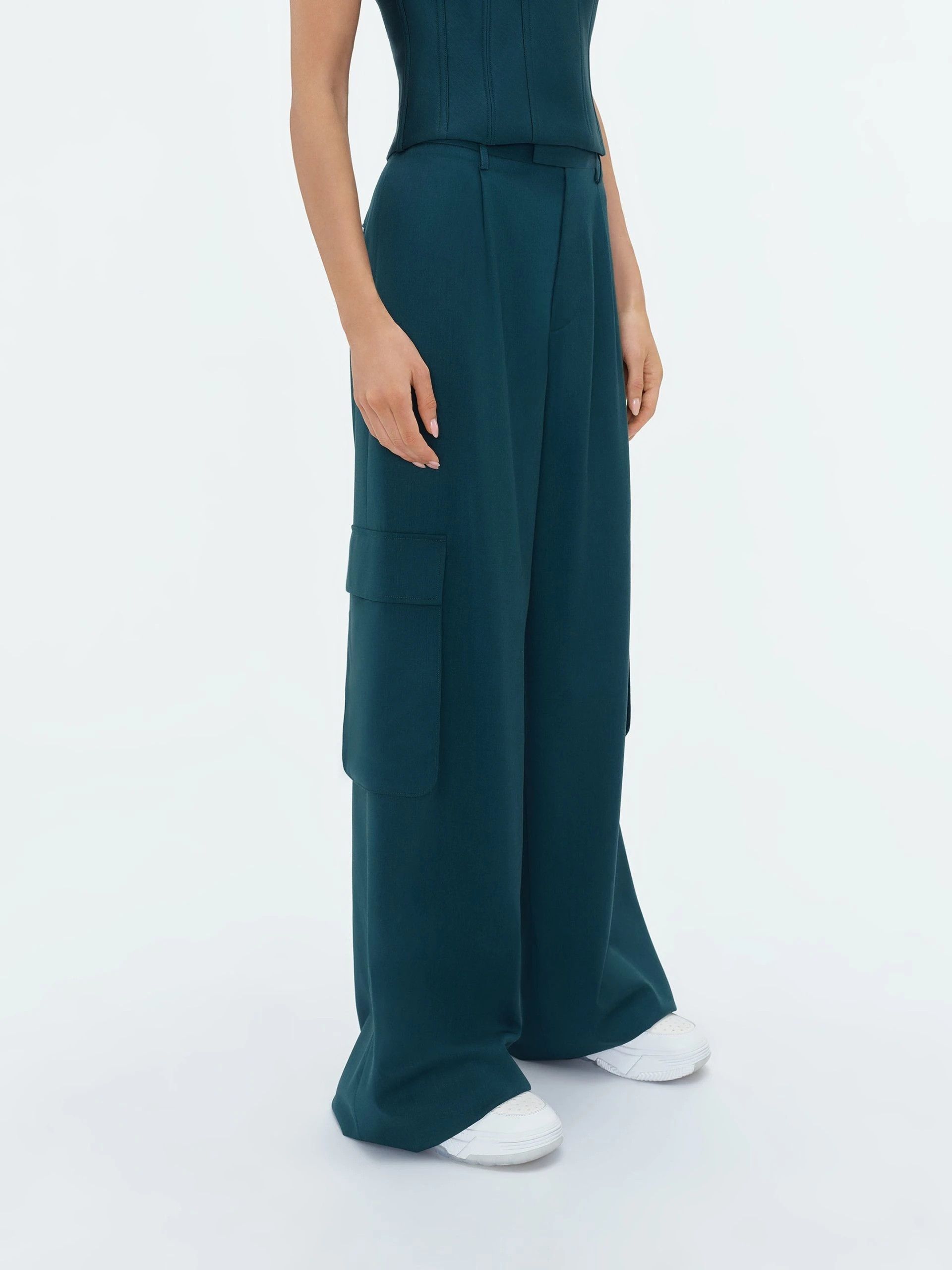 Amiri oc11z0225 Wide Leg Pleated Cargo Pant in Green Size 27" / US 4 / IT 40 - 4 Thumbnail