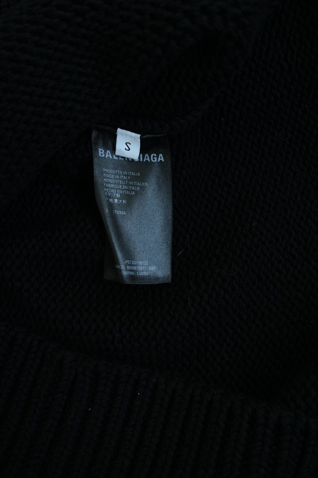Balenciaga Balenciaga Oversized Crest Knit Sweater Size US S / EU 44-46 / 1 - 7 Thumbnail