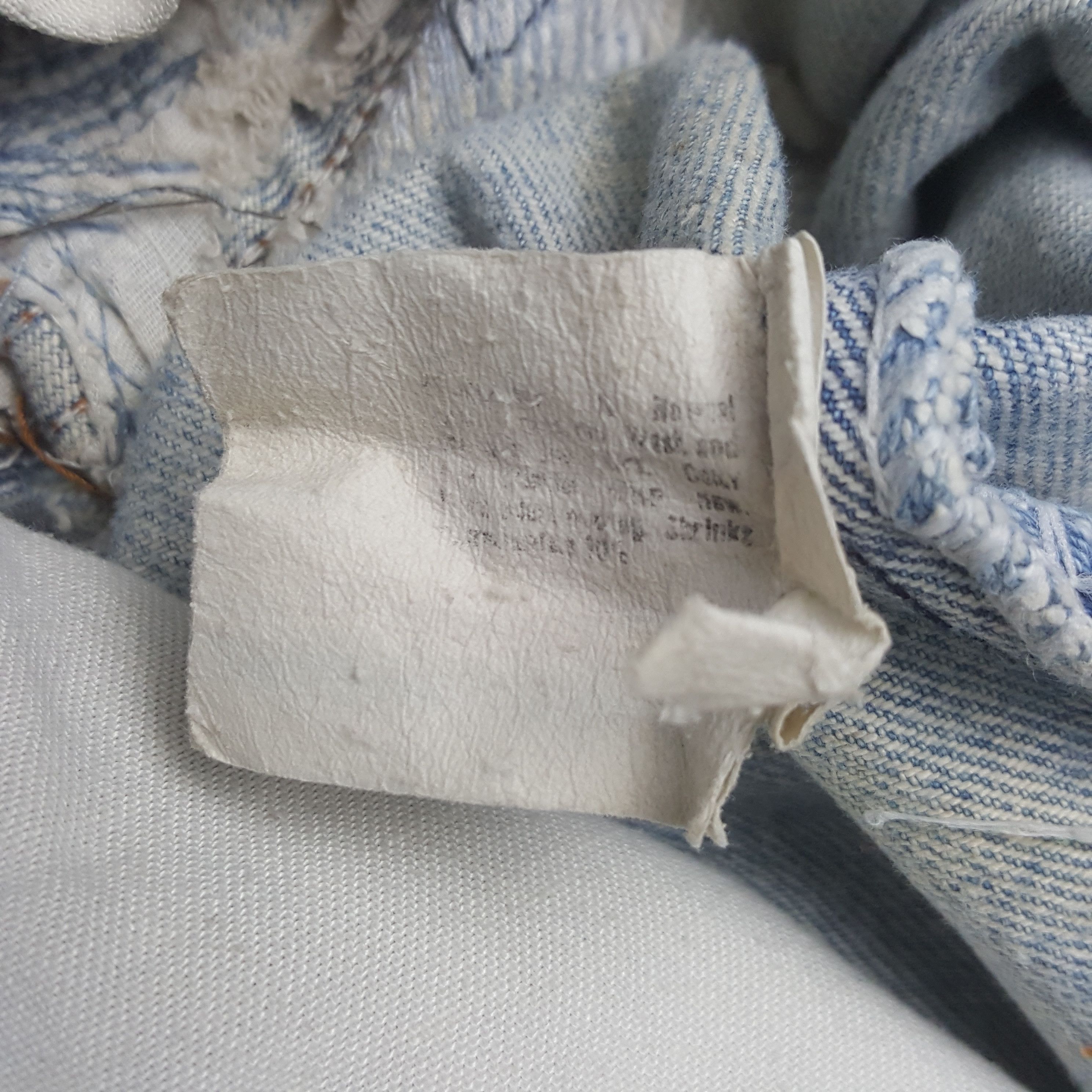 Levi's Vintage Clothing Vintage Levi's 501 USA Distressed Denim Jeans Size US 30 / EU 46 - 14 Thumbnail
