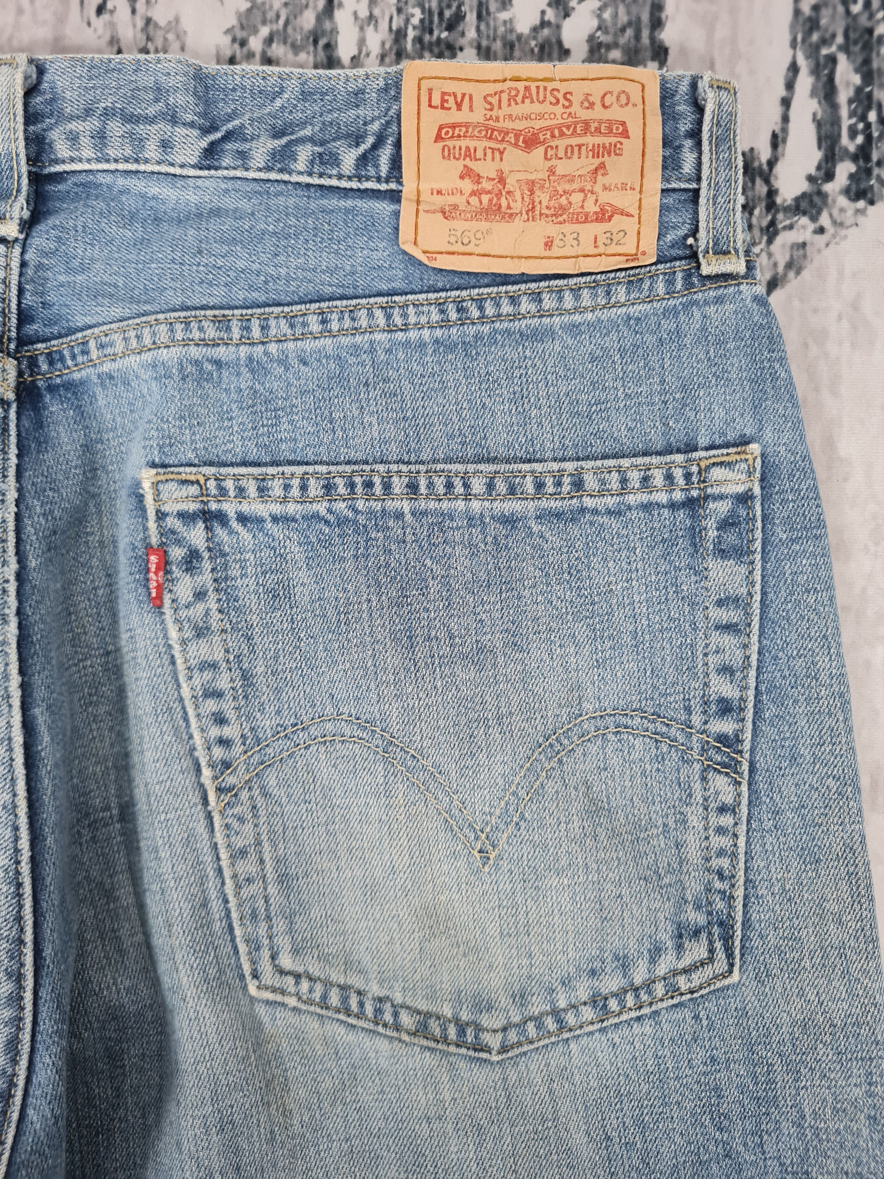 Levi's Vintage Clothing Vtg LEVIS 569 Distressed Ripeed Faded Jeans L0371 Size 35X31 Size US 35 - 10 Thumbnail