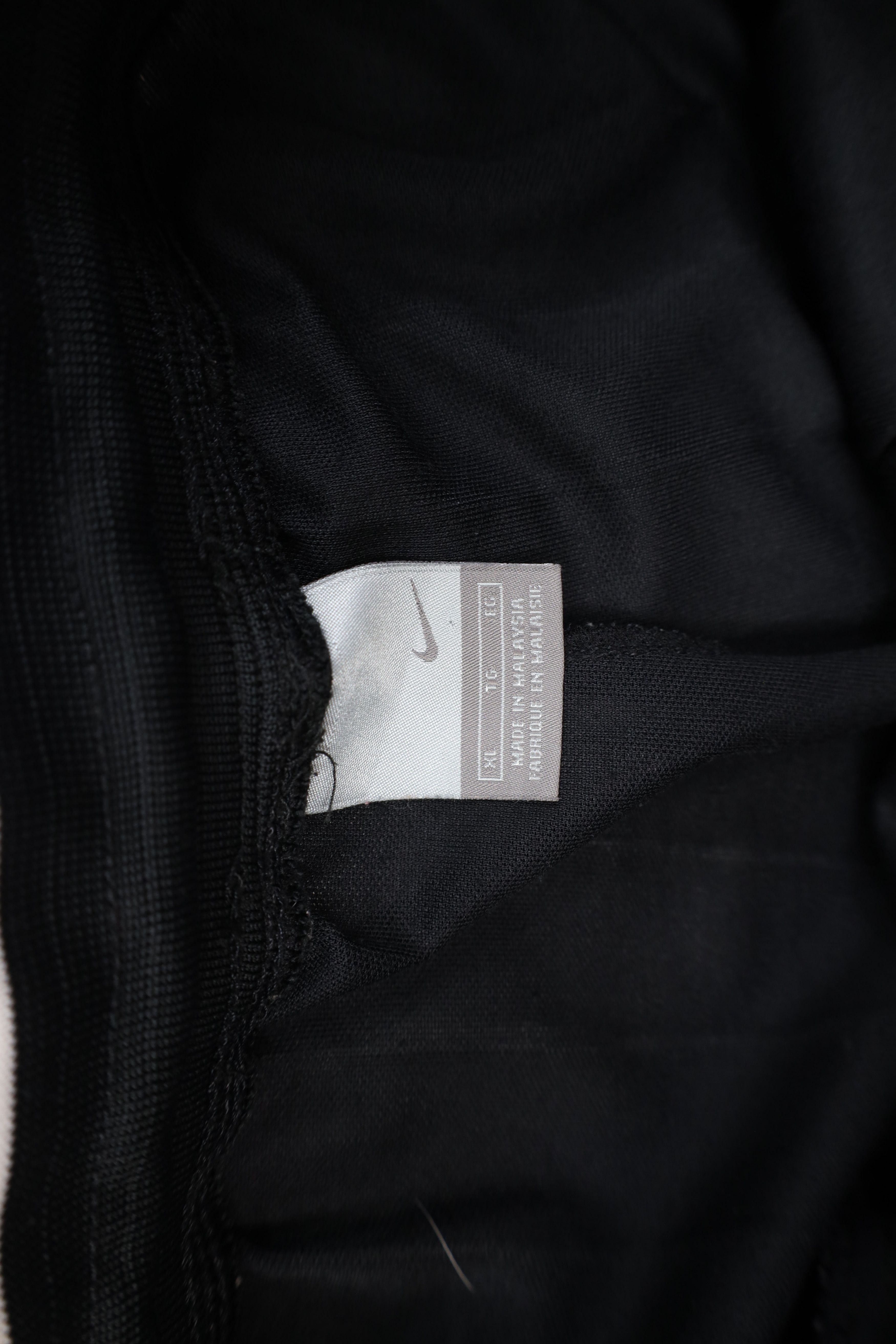 Nike Vintage Y2K Nike Scott Mini Swoosh Pinstriped Shorts Black Size US 36 / EU 52 - 8 Thumbnail