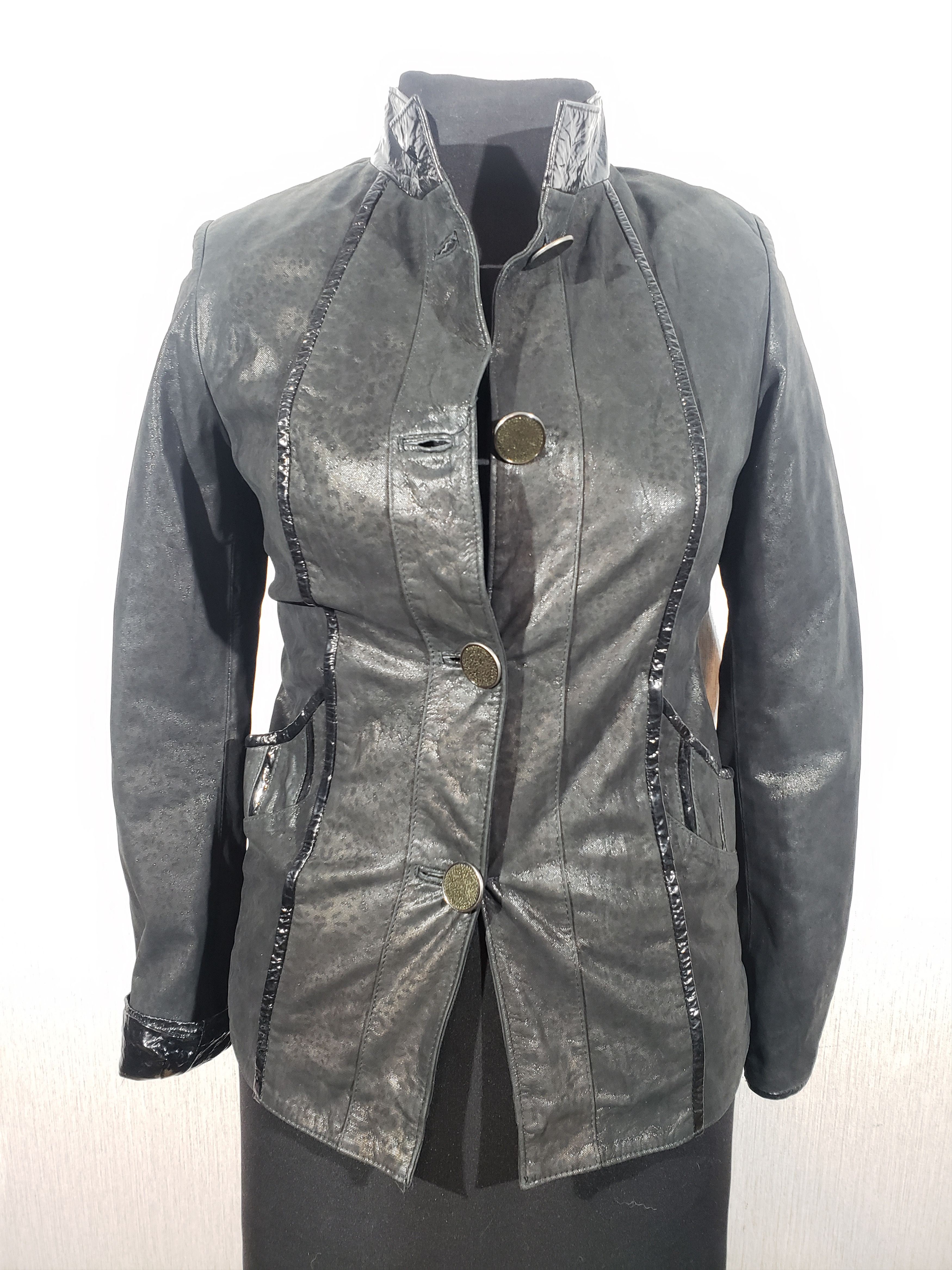 Other Stylish women's leather jacket with buttons. Size M / US 6-8 / IT 42-44 - 1 Thumbnail