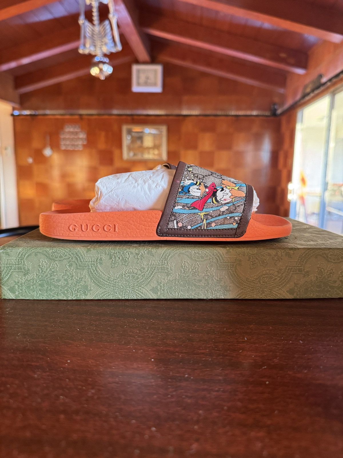 Disney × Gucci GUCCI X DISNEY DONALD DUCK Size US 5.5 / IT 35.5 - 1 Thumbnail