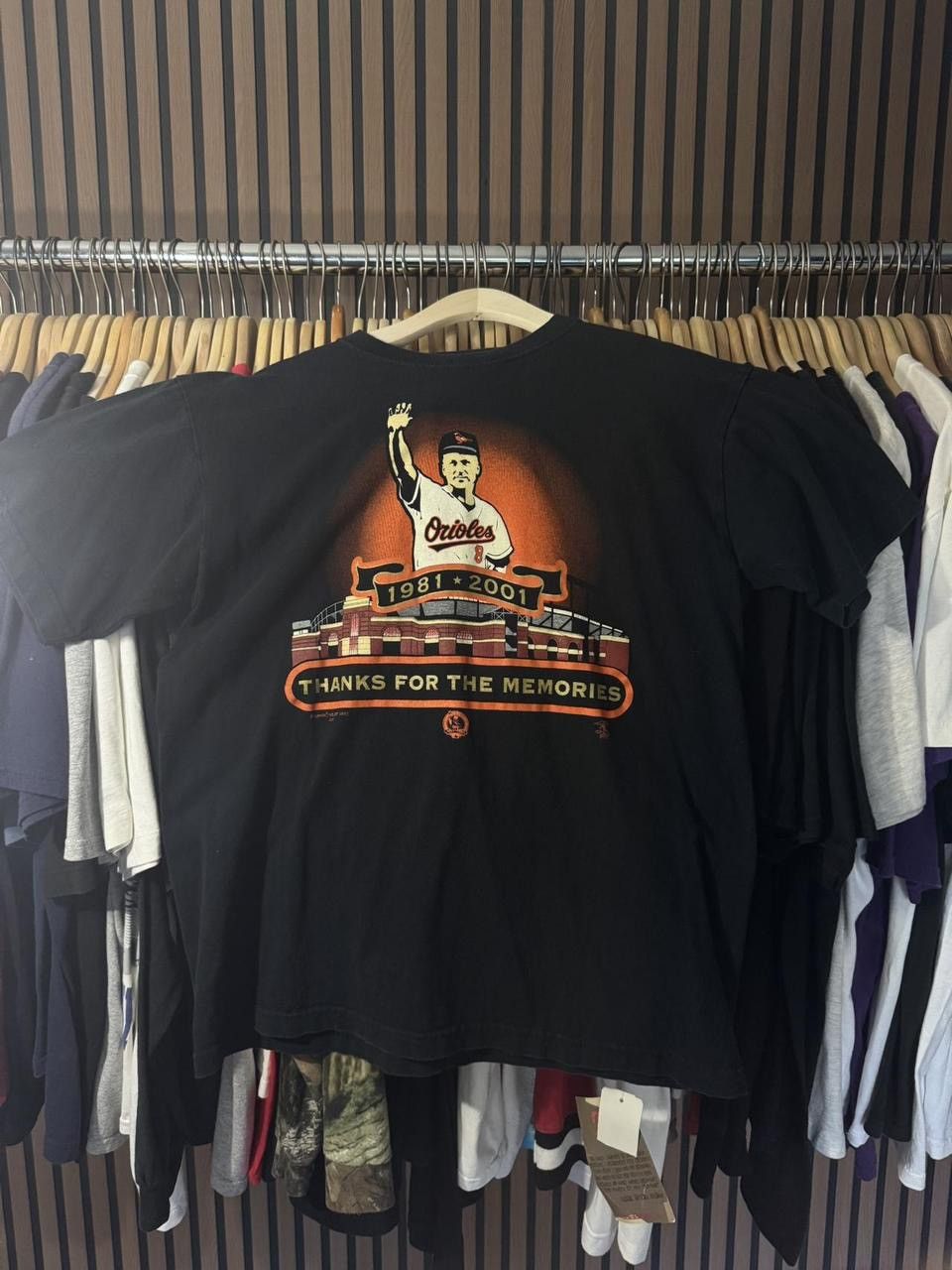 Majestic Y2K Baltimore O’s Cal Rip Jr. “Thanks for the Memories” Tee Size US L / EU 52-54 / 3 - 1 Thumbnail
