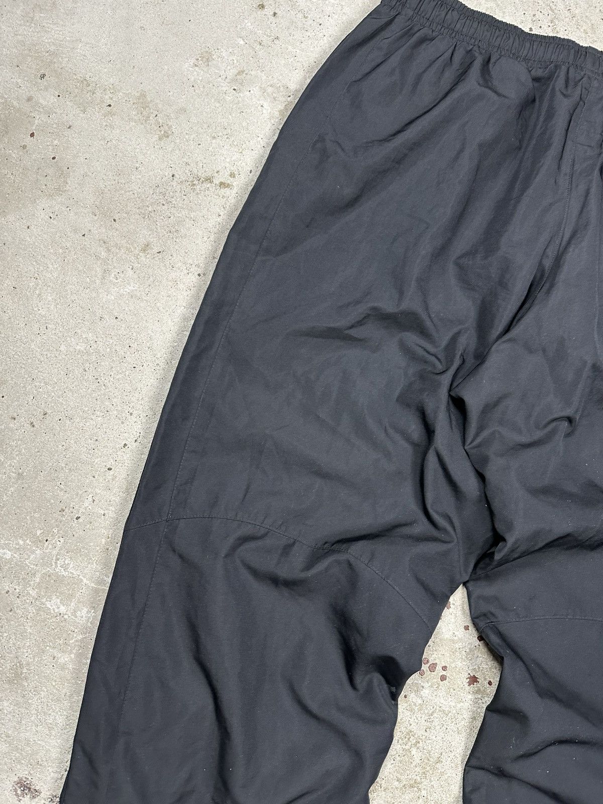 Nike Vintage Y2K Nike Black Baggy Track Pants Swoosh Spell Out Size US 36 / EU 52 - 14 Thumbnail