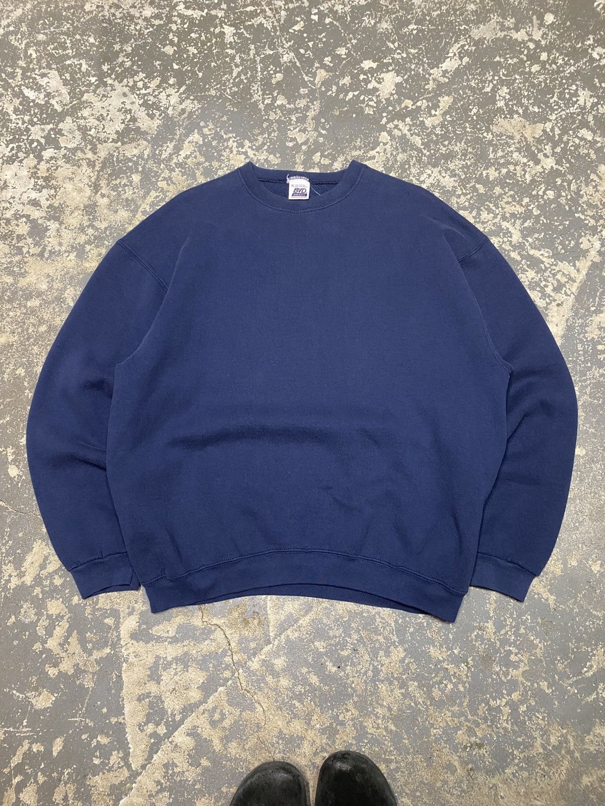 Vintage Vintage BVD Navy Blank Pullover Crewneck Sweatshirt USA Size US XL / EU 56 / 4 - 1 Thumbnail