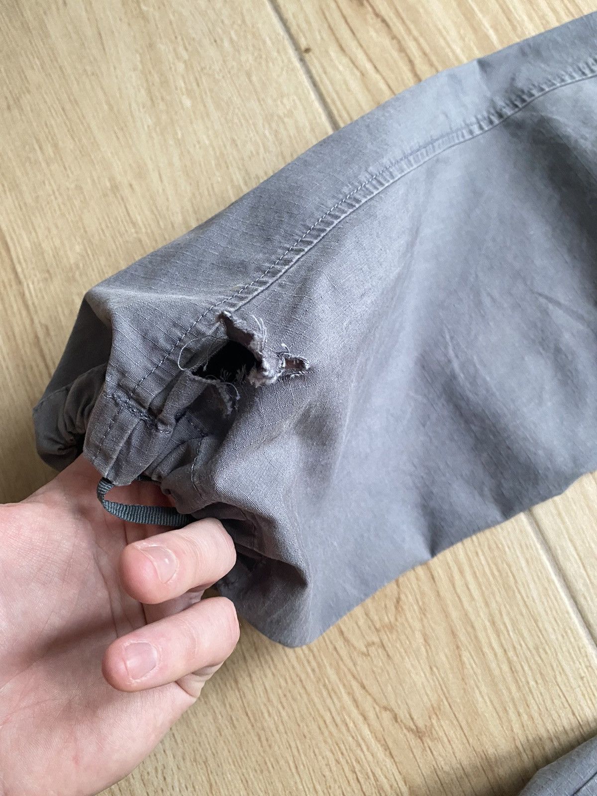 Nike Vintage Nike Cargo Pants Distressed Size US 32 / EU 48 - 5 Thumbnail