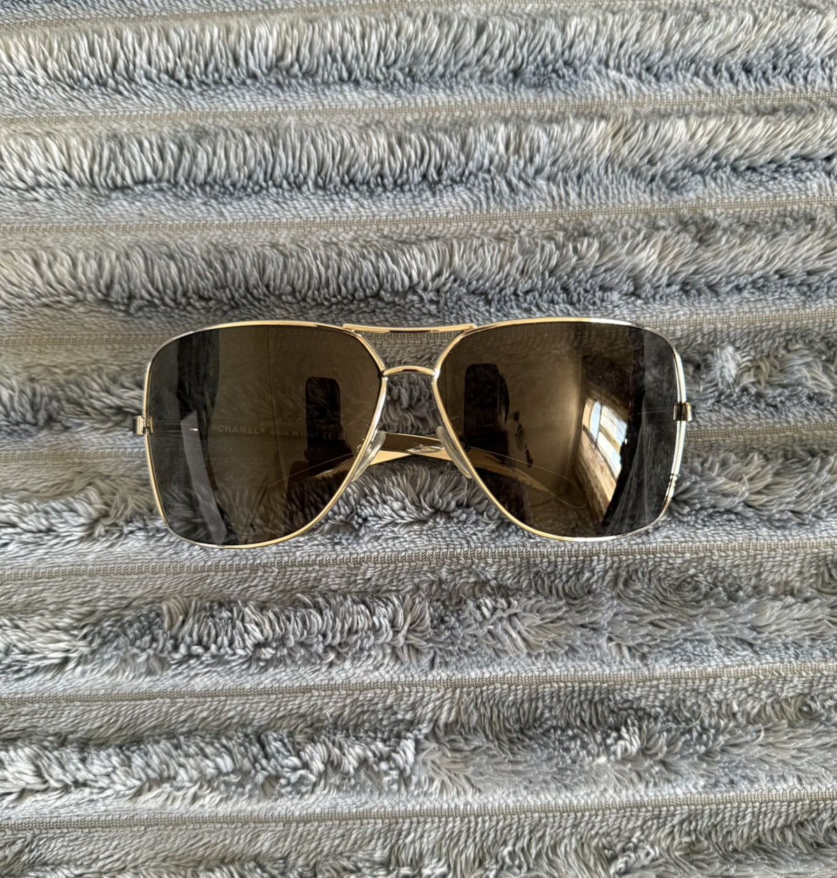 Chanel Chanel Silver Metal Aviator Sunglasses 4141-Q Size ONE SIZE - 1 Thumbnail