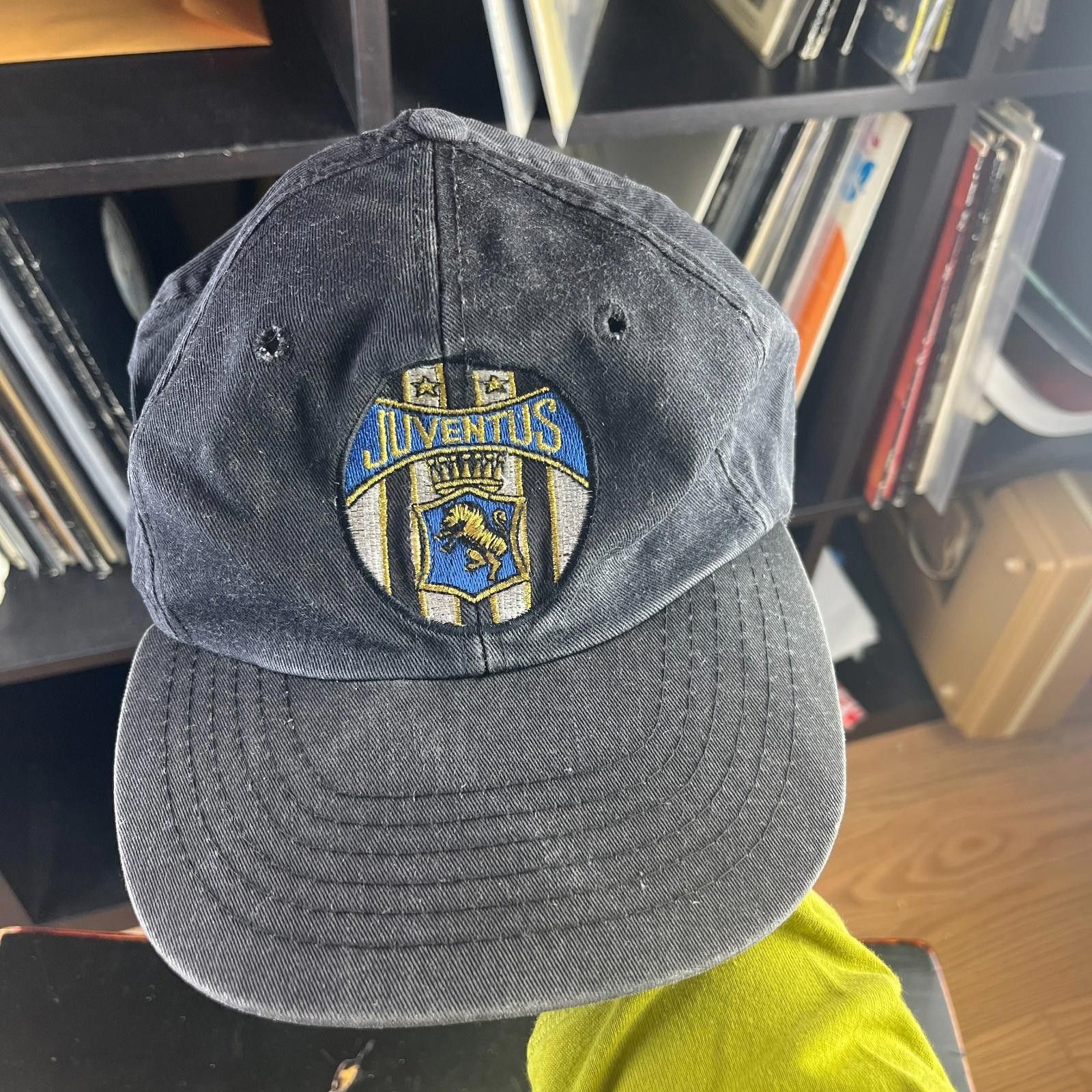 Other Vintage 90s Juventus Sun Faded Snapback Hat Football Size ONE SIZE - 1 Thumbnail