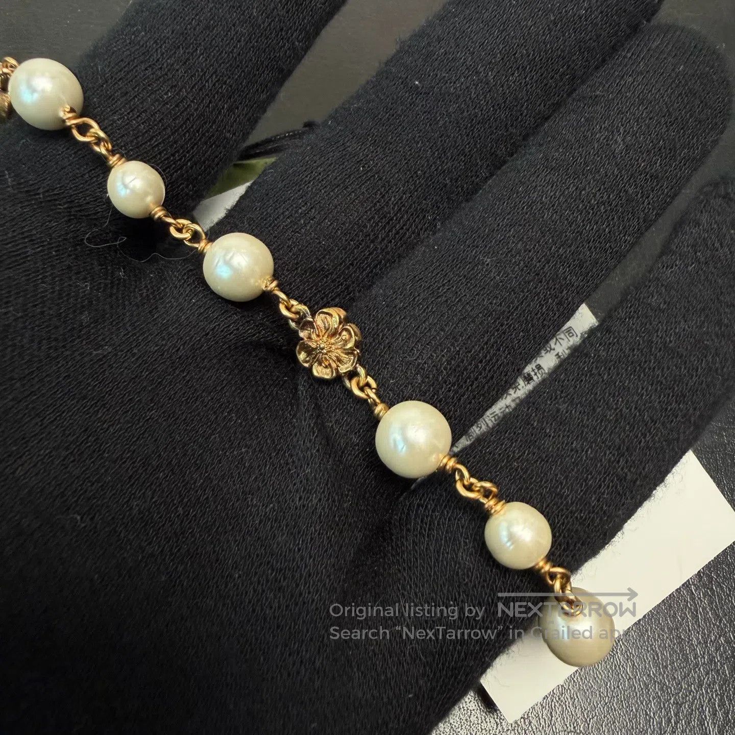 Gucci Guicci Pearl and Rose Flower Bracelet Size ONE SIZE - 3 Thumbnail