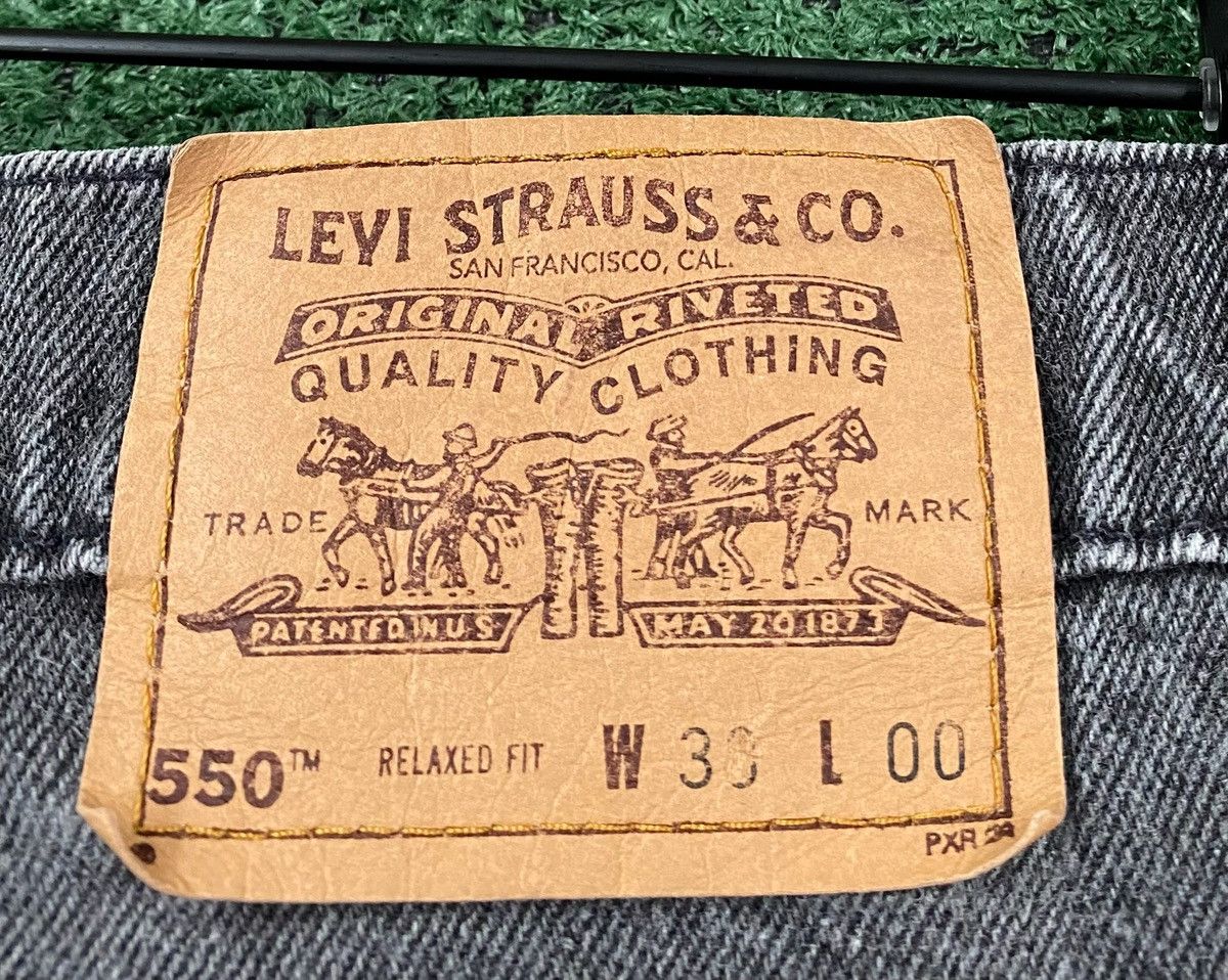 Levi's 90’s Levi’s 550 Orange Tab Relaxed Fit Black Jean Shorts 37 Size US 37 - 6 Thumbnail