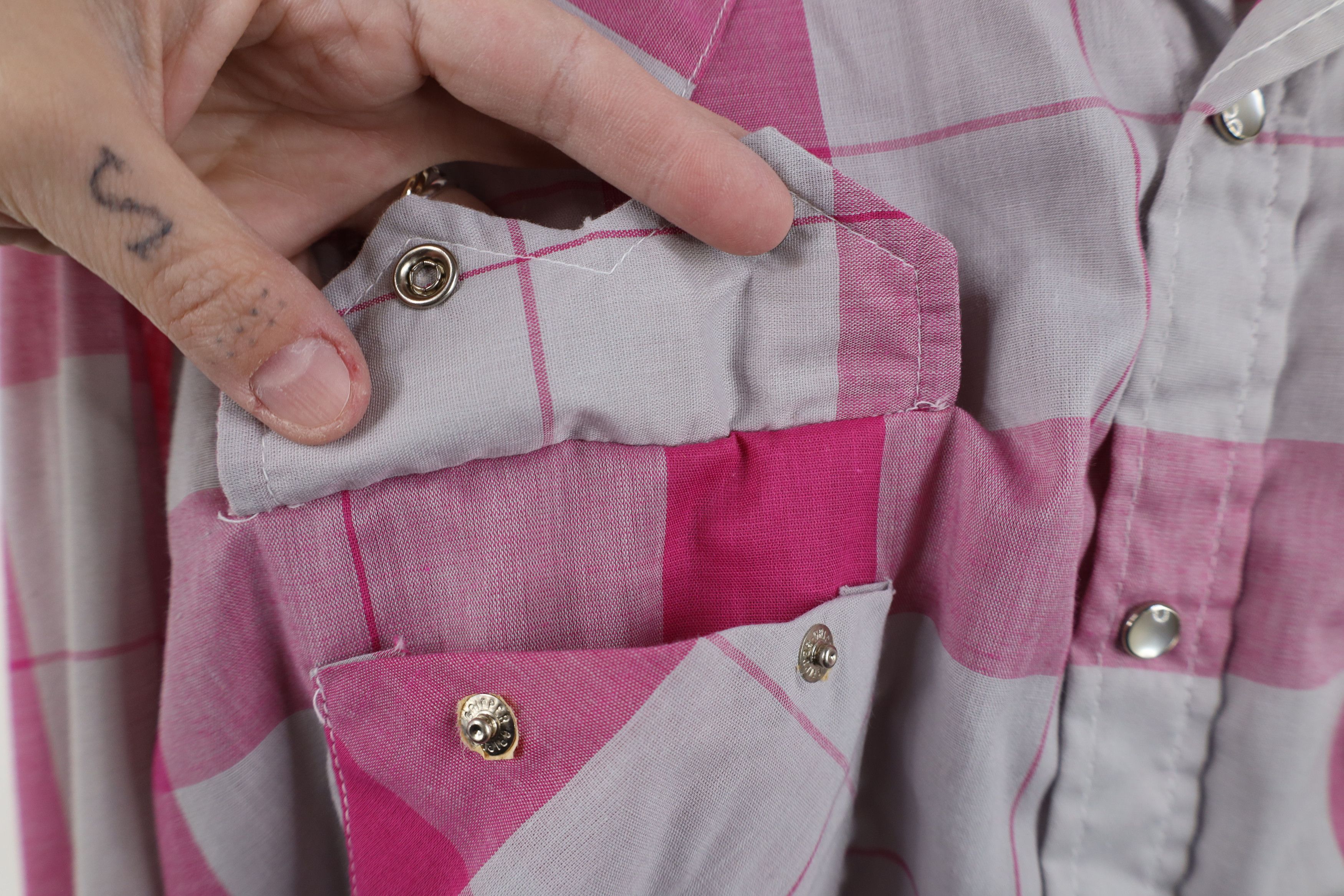 Vintage Vintage 70s Streetwear Rodeo Cowboy Snap Button Shirt Plaid Size US M / EU 48-50 / 2 - 5 Thumbnail