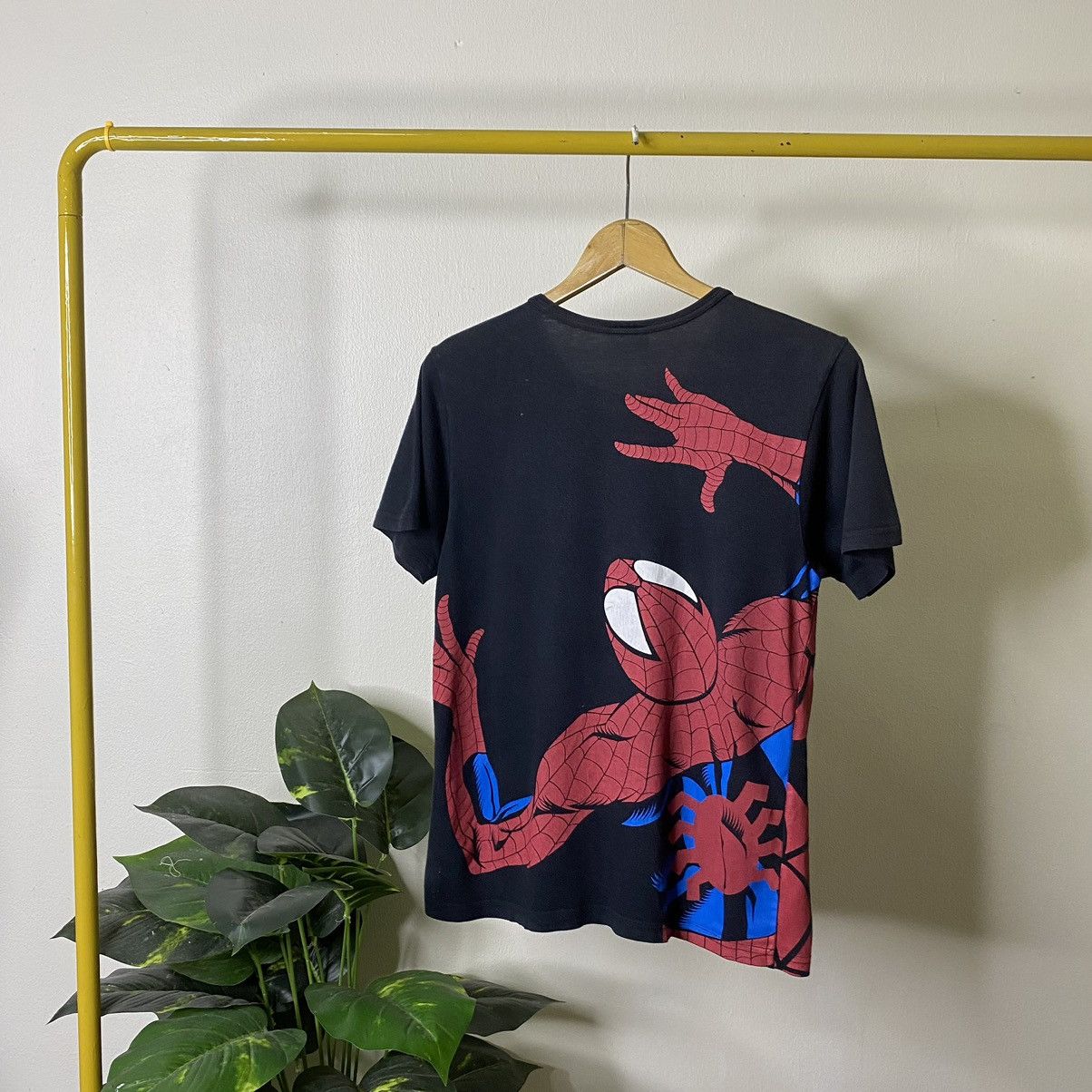 Marvel Comics × Vintage Vintage Y2K Universal Studio Japan x Spiderman Overprint Tee Size US S / EU 44-46 / 1 - 10 Thumbnail