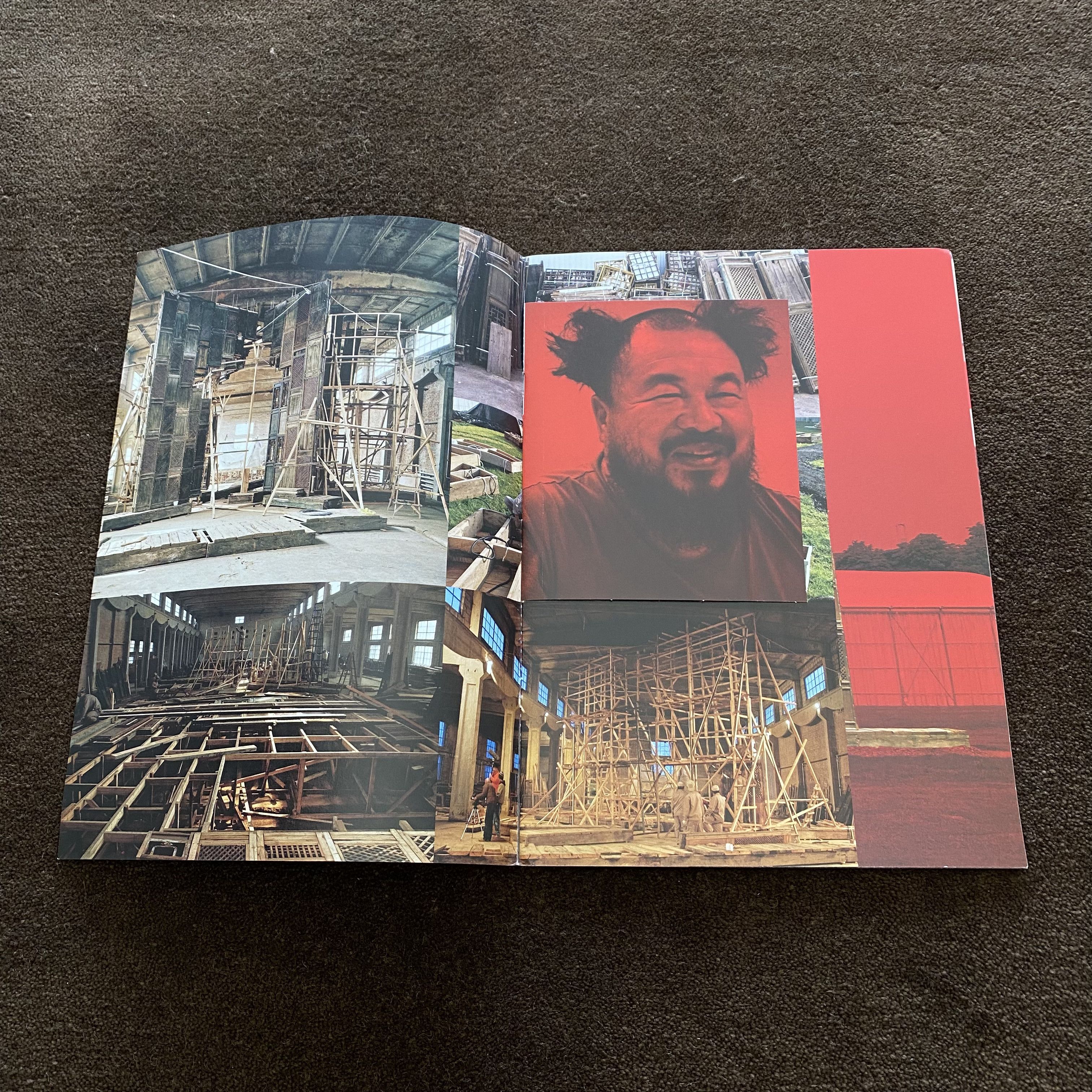 Comme des Garcons Comme des Garcons Ai Weiwei Booklet Size ONE SIZE - 4 Thumbnail