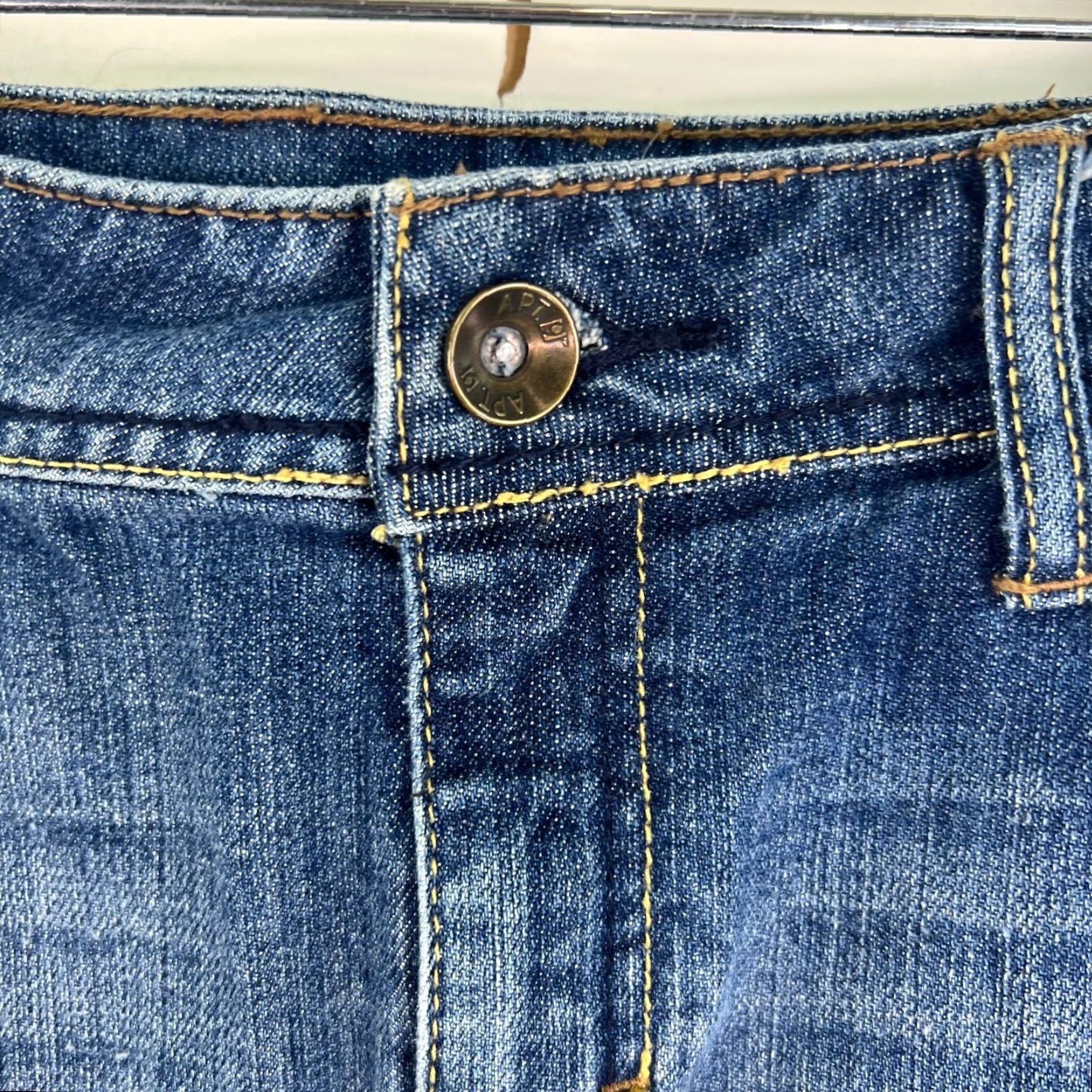 Apt. 9 Apt 9 Denim Mini Skirt Womens 32W 10 Blue 5 Pocket Short Skirt - Denim, Cotton, Regular, US Seller, - Womens Size 24" / US 00 / IT 34 - 2 Thumbnail