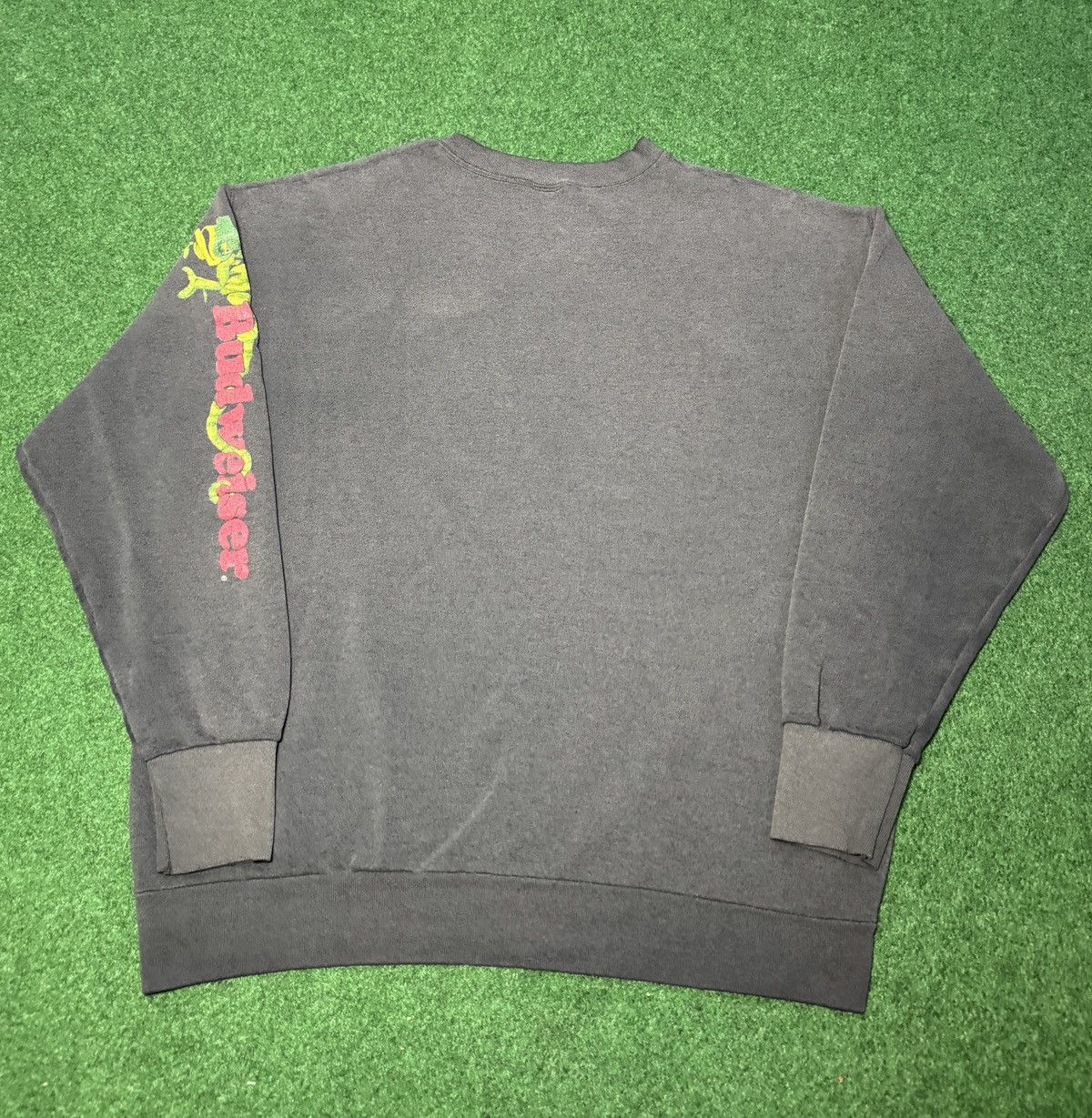 Budweiser Vintage 90s Budweiser Let It Go Louie Beer FADED Sweatshirt Size US L / EU 52-54 / 3 - 6 Thumbnail