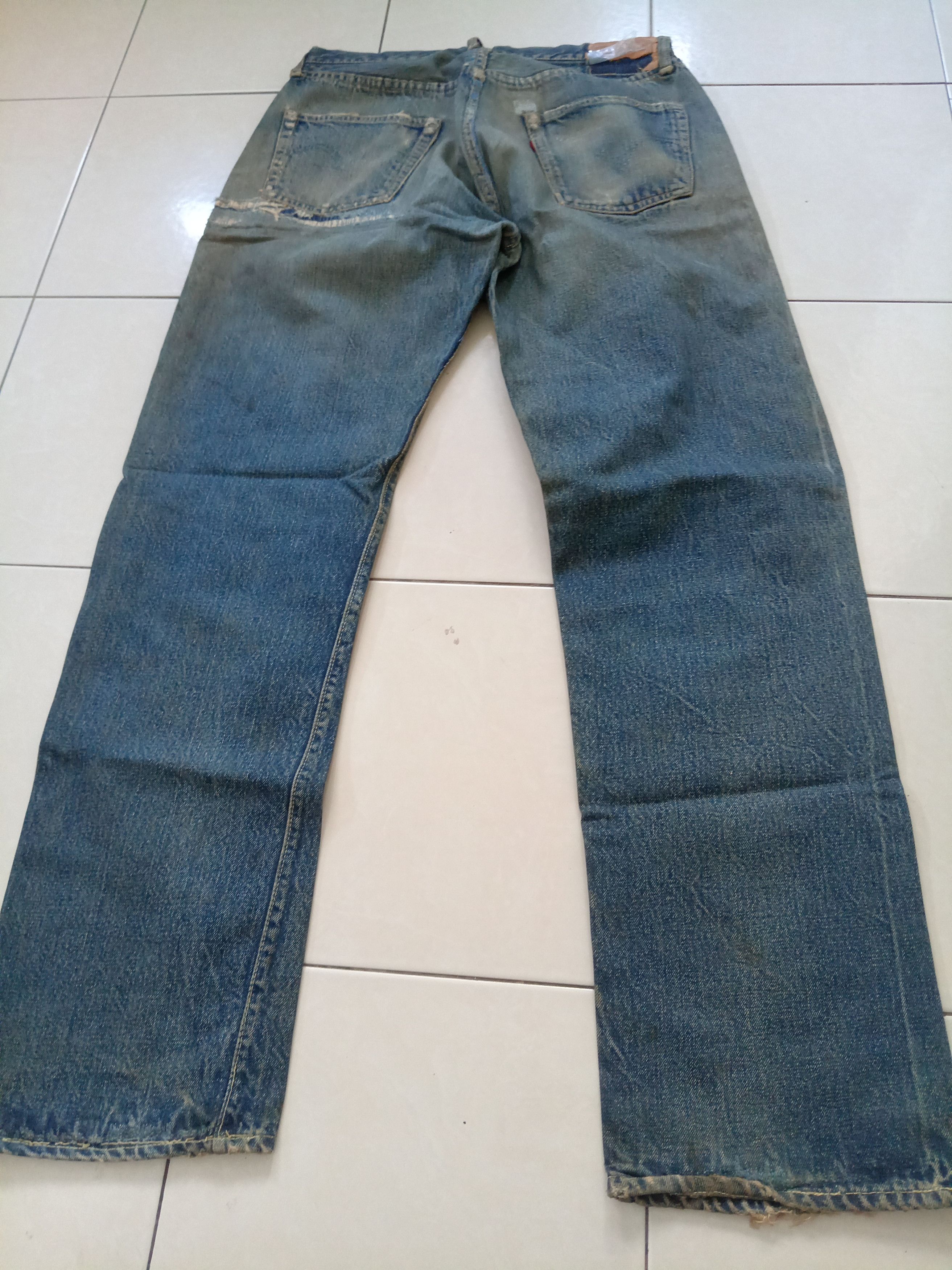 Levi's Vintage Levi's 501xx big E distressed jeans Size US 31 - 9 Thumbnail