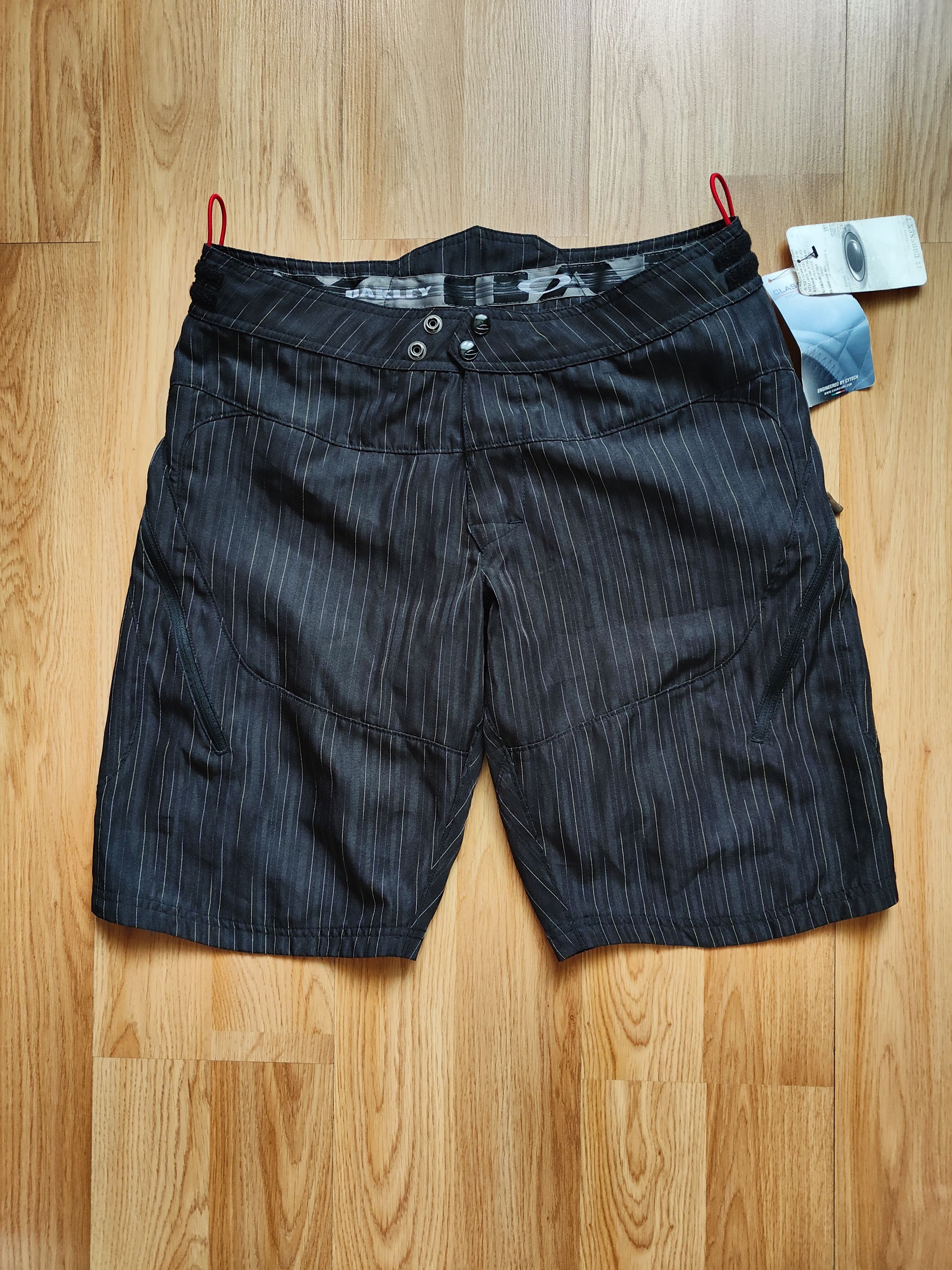 Oakley Vintage Oakley Shorts 2006 Bark Short Oakley Size US 32 / EU 48 - 14 Thumbnail