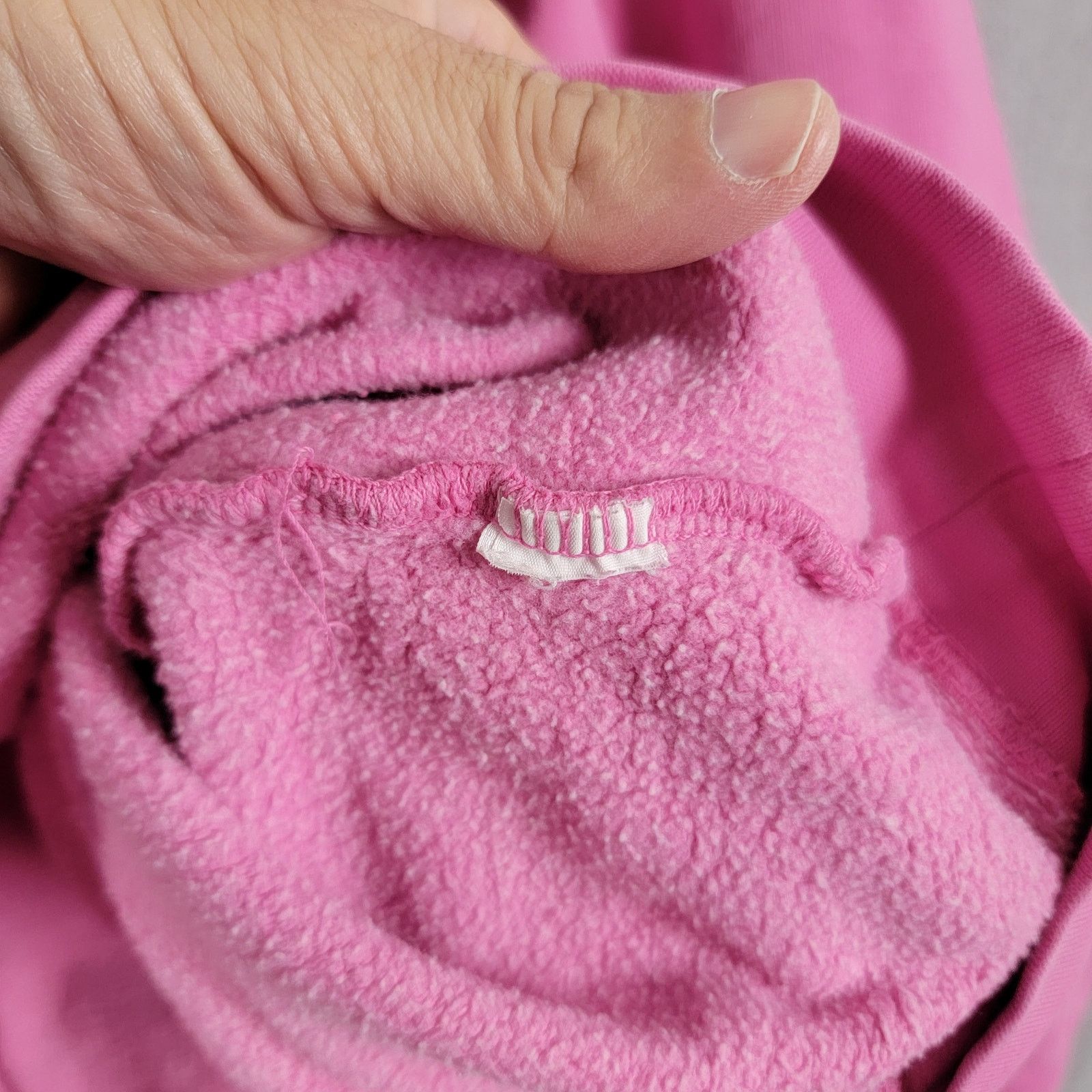 Disney Minnie Mouse Disney Pink Pullover Sweatshirt Sz M (274) Size M / US 6-8 / IT 42-44 - 5 Thumbnail