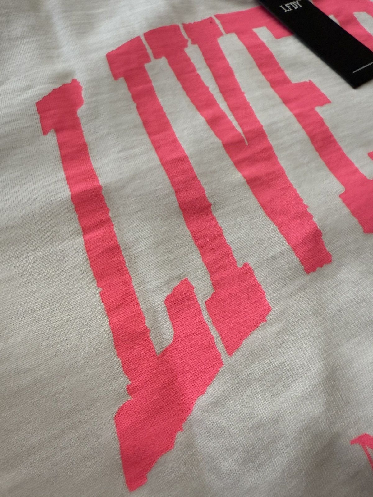 LFDY LFDY LiveFast No Rich Parents Pink Tshirt Tee Size US M / EU 48-50 / 2 - 5 Thumbnail