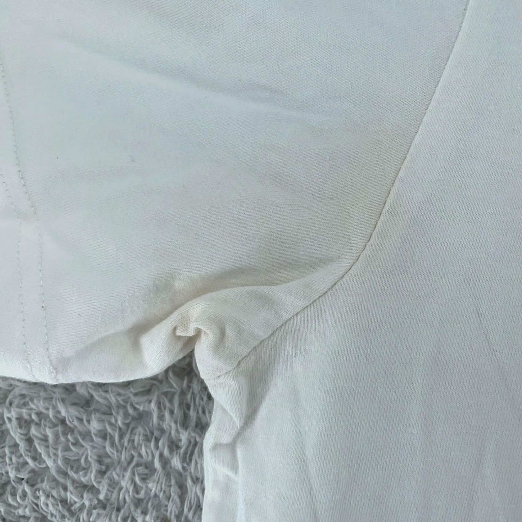 Patagonia Patagonia Shirt XS White Responsibili-Tee Logo Graphic Outdoors Mens Short Sleeve Crew Neck T-Shirt Cotton Polyester Size US XS / EU 42 / 0 - 5 Thumbnail