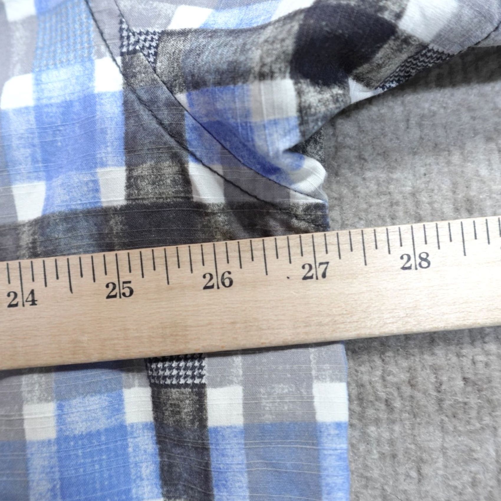 Tommy Bahama VINTAGE Tommy Bahama Shirt 2XL Blue Plaid Camp Loop Collar Silk Blend Island Modern Fit Size US XXL / EU 58 / 5 - 6 Thumbnail