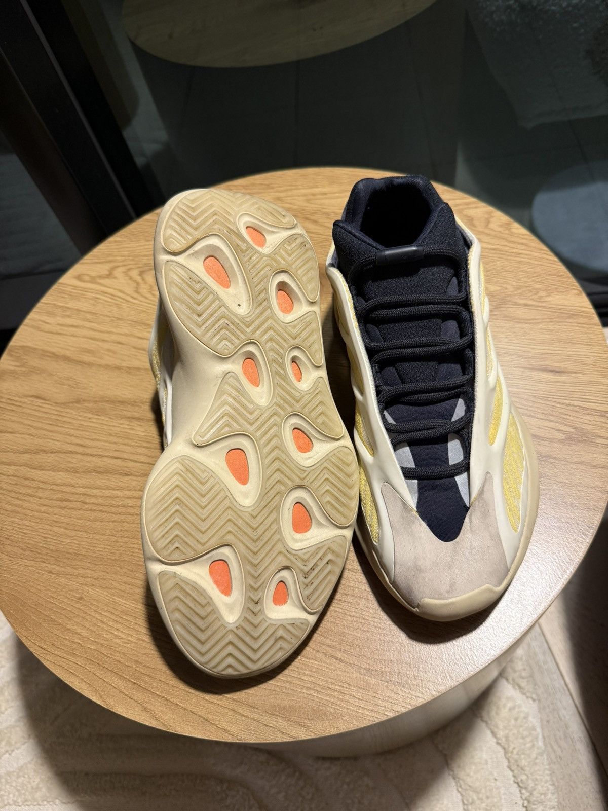 Yeezy Yeezy 700 V3 Size US 8.5 / EU 41-42 - 5 Thumbnail