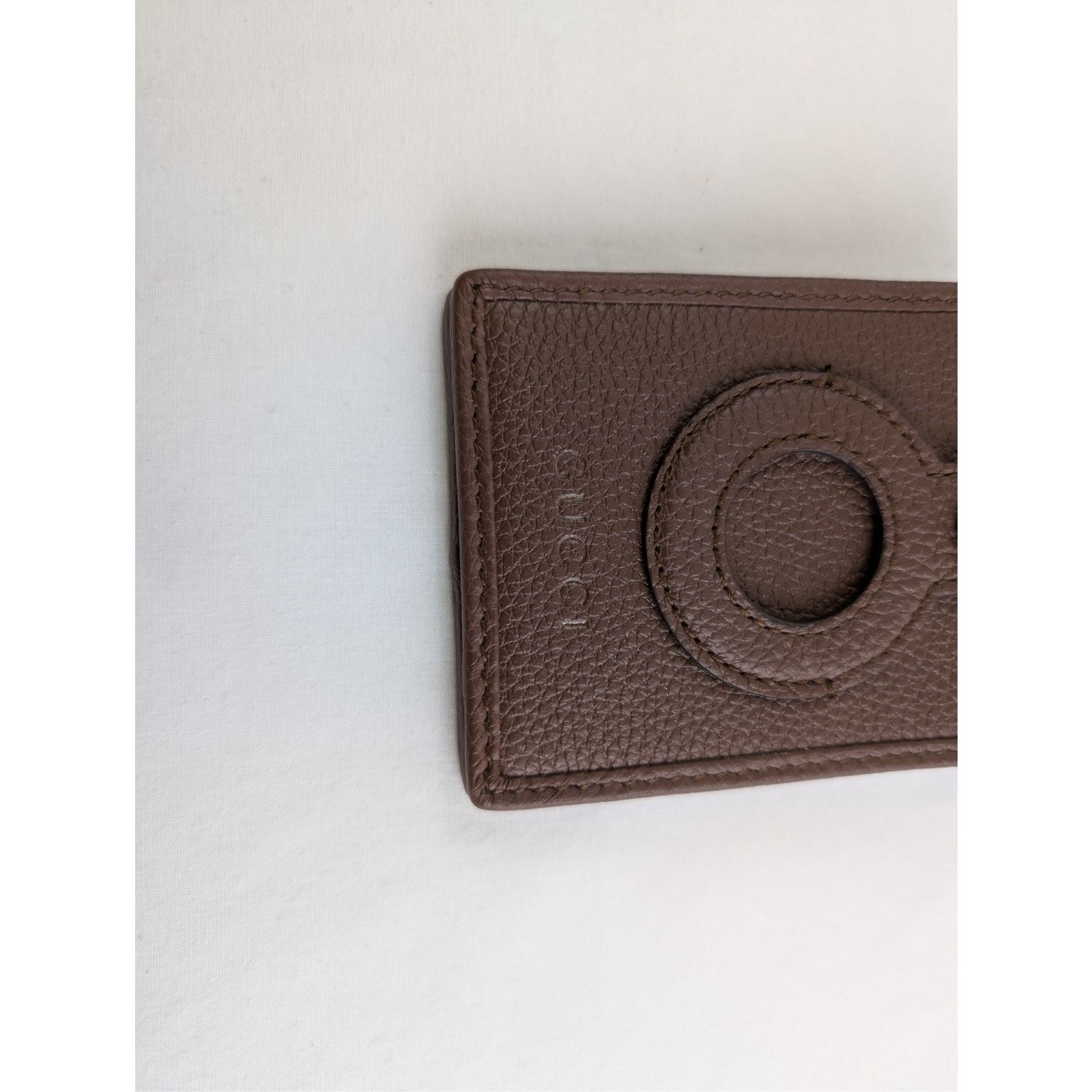 Gucci o1rshd1 Size: OS / Card Case W/Air Tag Card Holder in Brown Size ONE SIZE - 3 Thumbnail