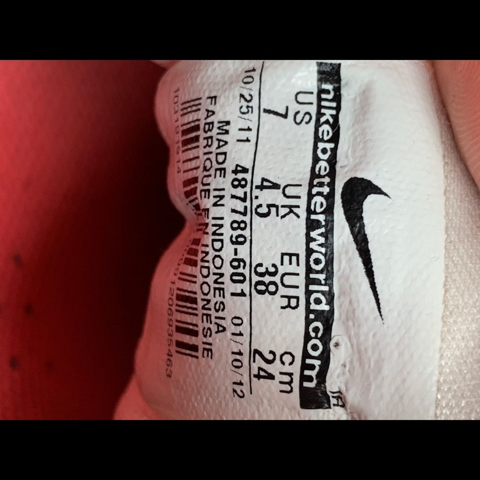 Nike NIKE FREE FIT 2 TRAINING SHOES PINK SIZE 7 GREAT CONDITION Size US 7 / IT 37 - 6 Thumbnail