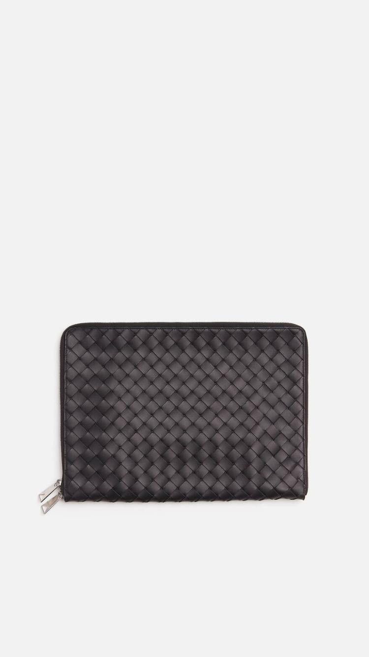 Bottega Veneta o1n1vont0725 Size: OS / Intrecciato Case in Black Size ONE SIZE - 1 Preview