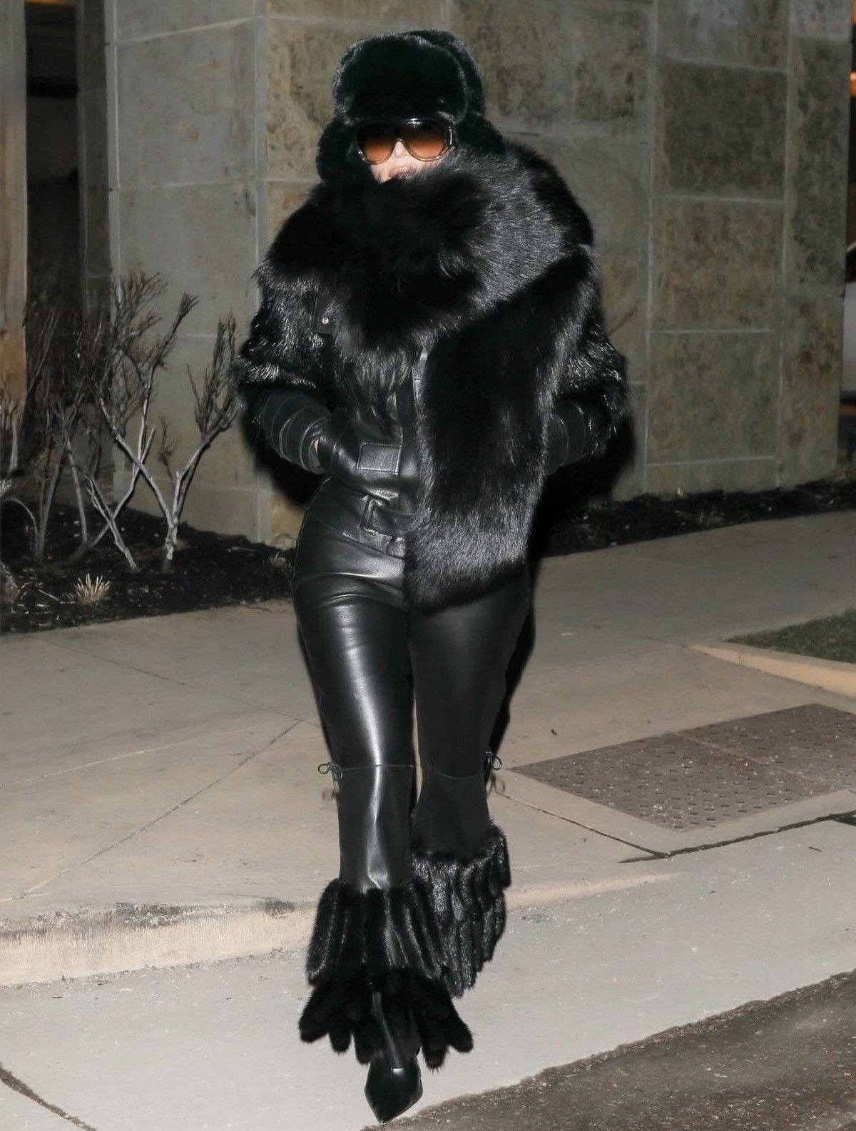 Gucci GUCCI Tom Ford FW 2003 Fur Leather Jacket Kim Kardashian zip Size S / US 4 / IT 40 - 3 Thumbnail