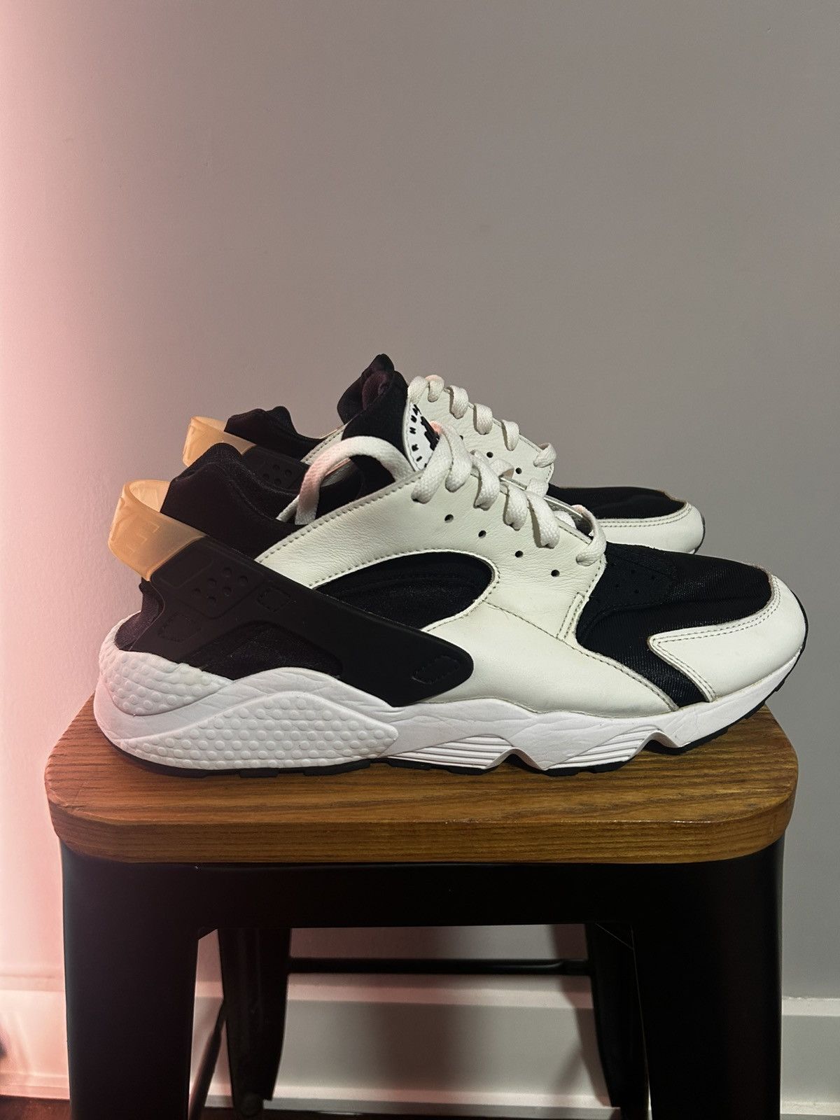 Nike Nike Air Huarache OG “Orca” Size US 12 / EU 45 - 3 Thumbnail