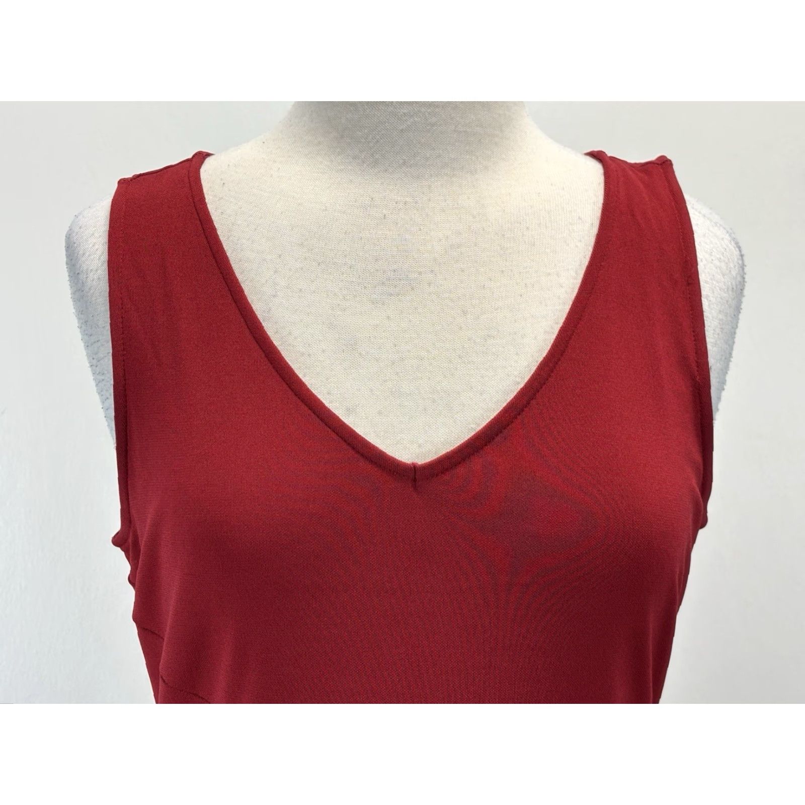 Loft VINTAGE LOFT Ann Taylor LOFT tank Knee Length Dress 14 Women’s Red Knit Sleeveless Sheath V-Neck Dress Size XL / US 12-14 / IT 48-50 - 5 Thumbnail