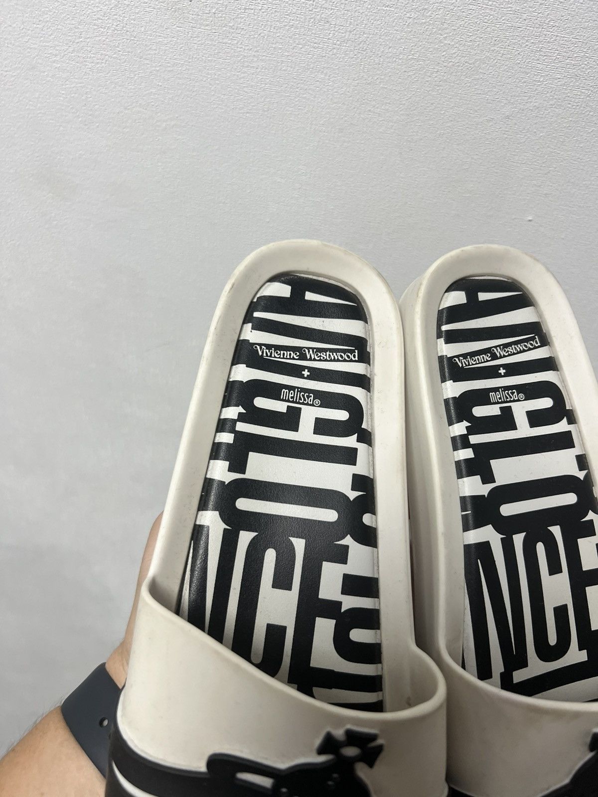 Melissa Vivienne Westwood big orb Melissa sliders Size US 6 / EU 39 - 3 Thumbnail