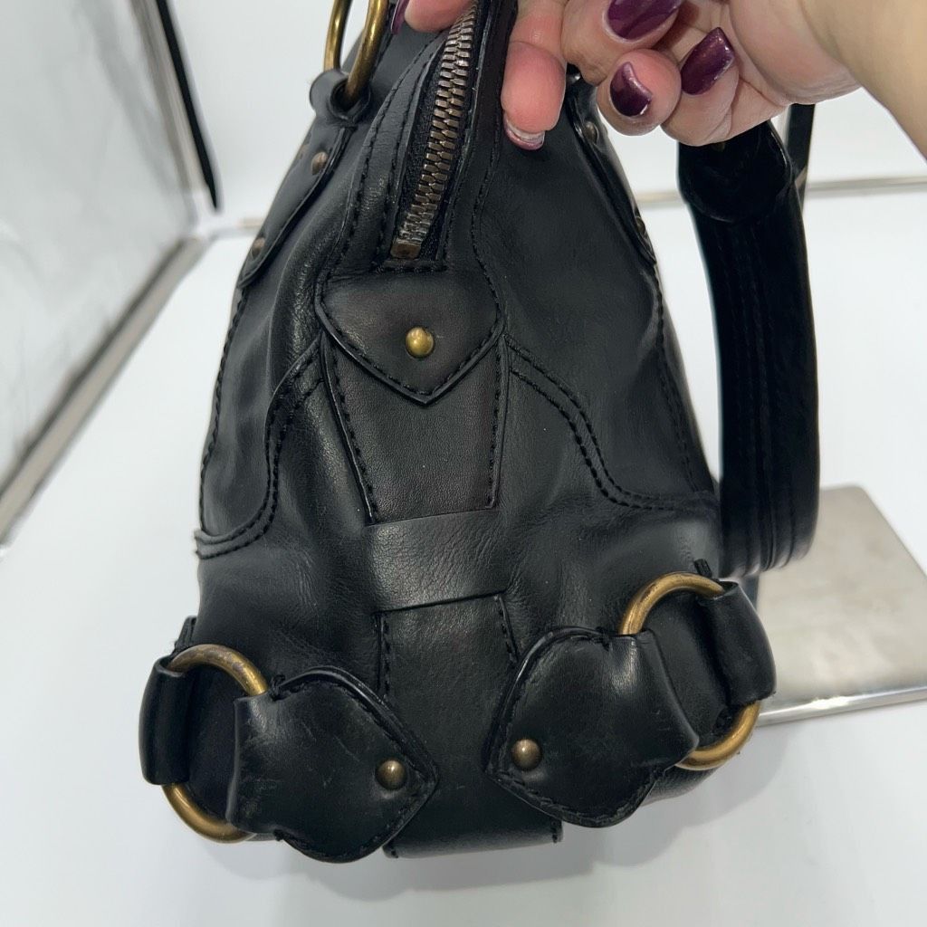 Michael Kors MICHAEL KORS Black Soft Genuine Pebble Leather Handbag with Dust Bag Size ONE SIZE - 7 Thumbnail