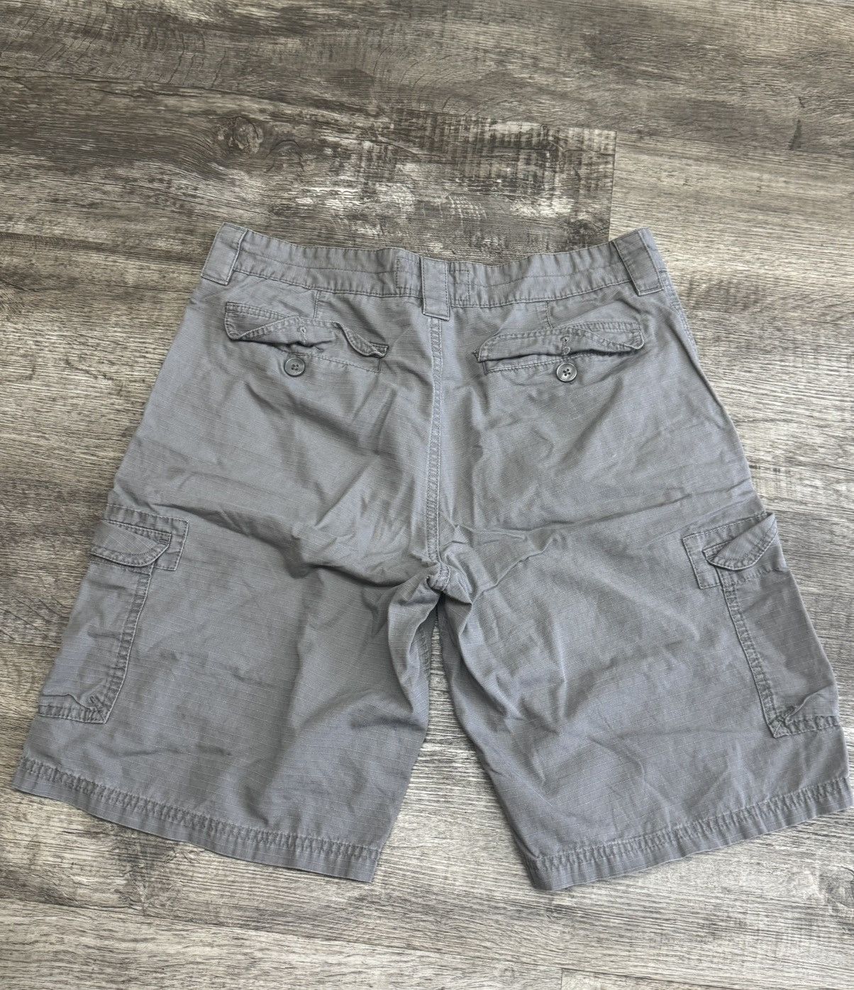 Oakley Vintage Cargo Shorts Size US 34 / EU 50 - 2 Thumbnail