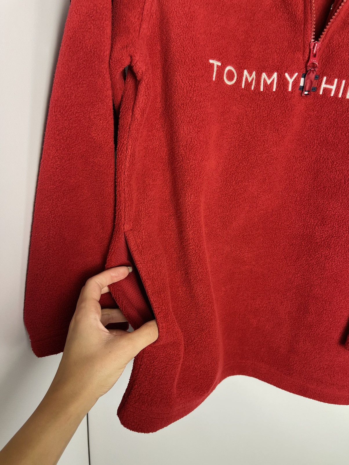 Tommy Hilfiger × Vintage Vintage Tommy Hilfiger fleece sweatshirt sweater red hoodie Size L / US 10 / IT 46 - 8 Thumbnail