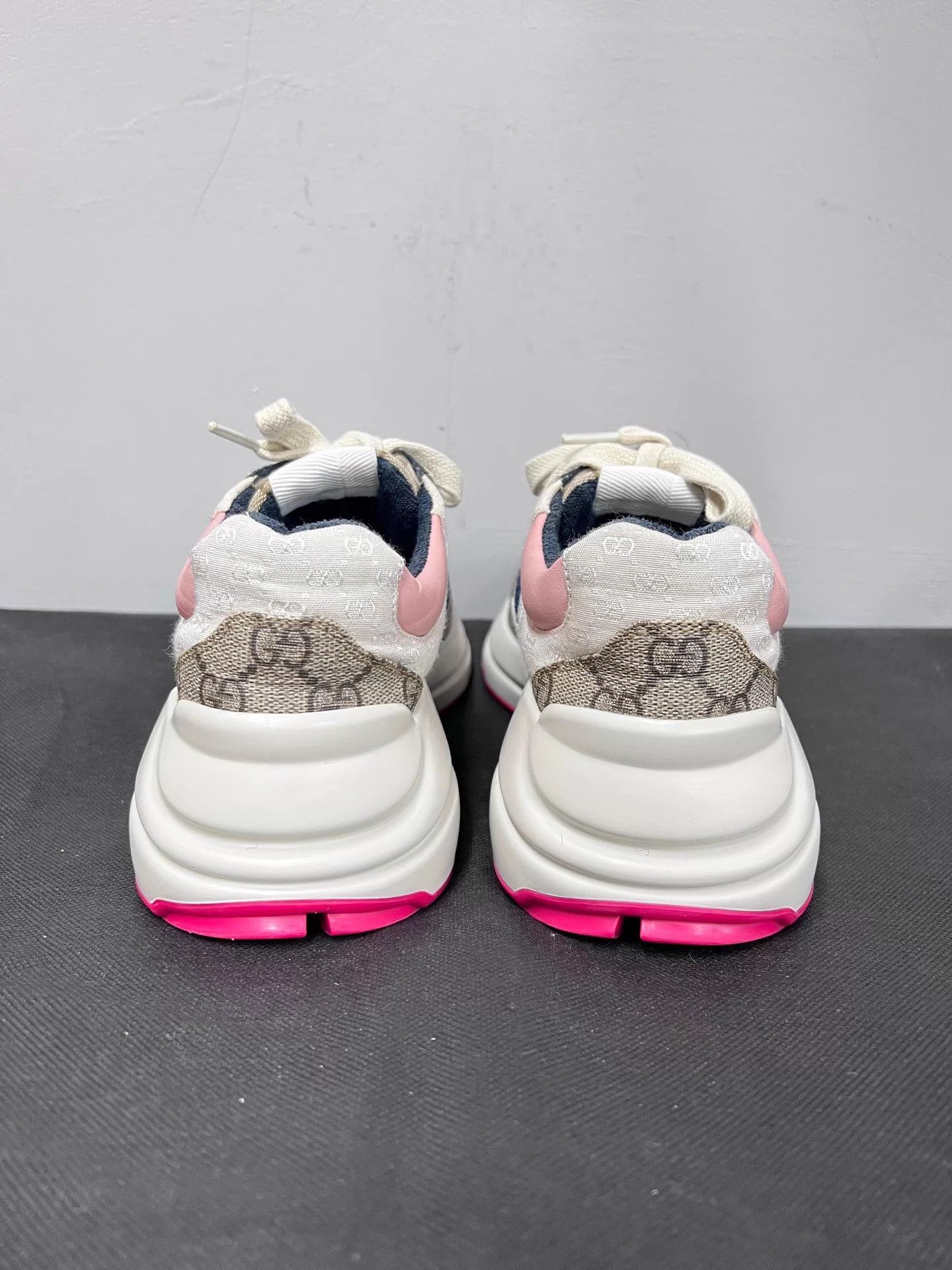 Gucci Gucci Rhyton GG Low-Top Dad Sneaker 37.5 Excellent Size US 7 / IT 37 - 3 Thumbnail