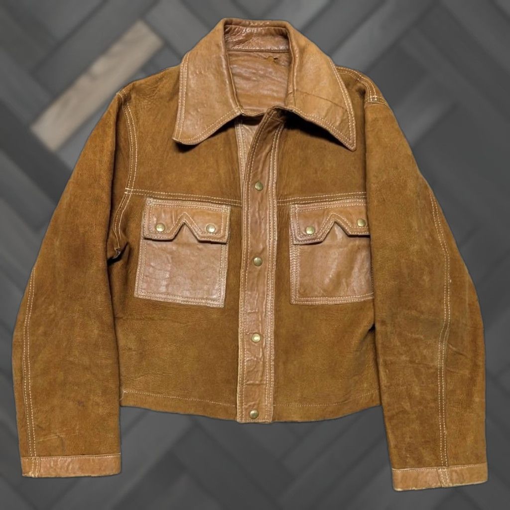 Vintage VINTAGE western suede cowhide leather XXS jacket Trucker cowboy east west -unisex- Adults 2XS brown leather jacket western 1970s vintage style Size US XXS / EU 40 - 1 Thumbnail
