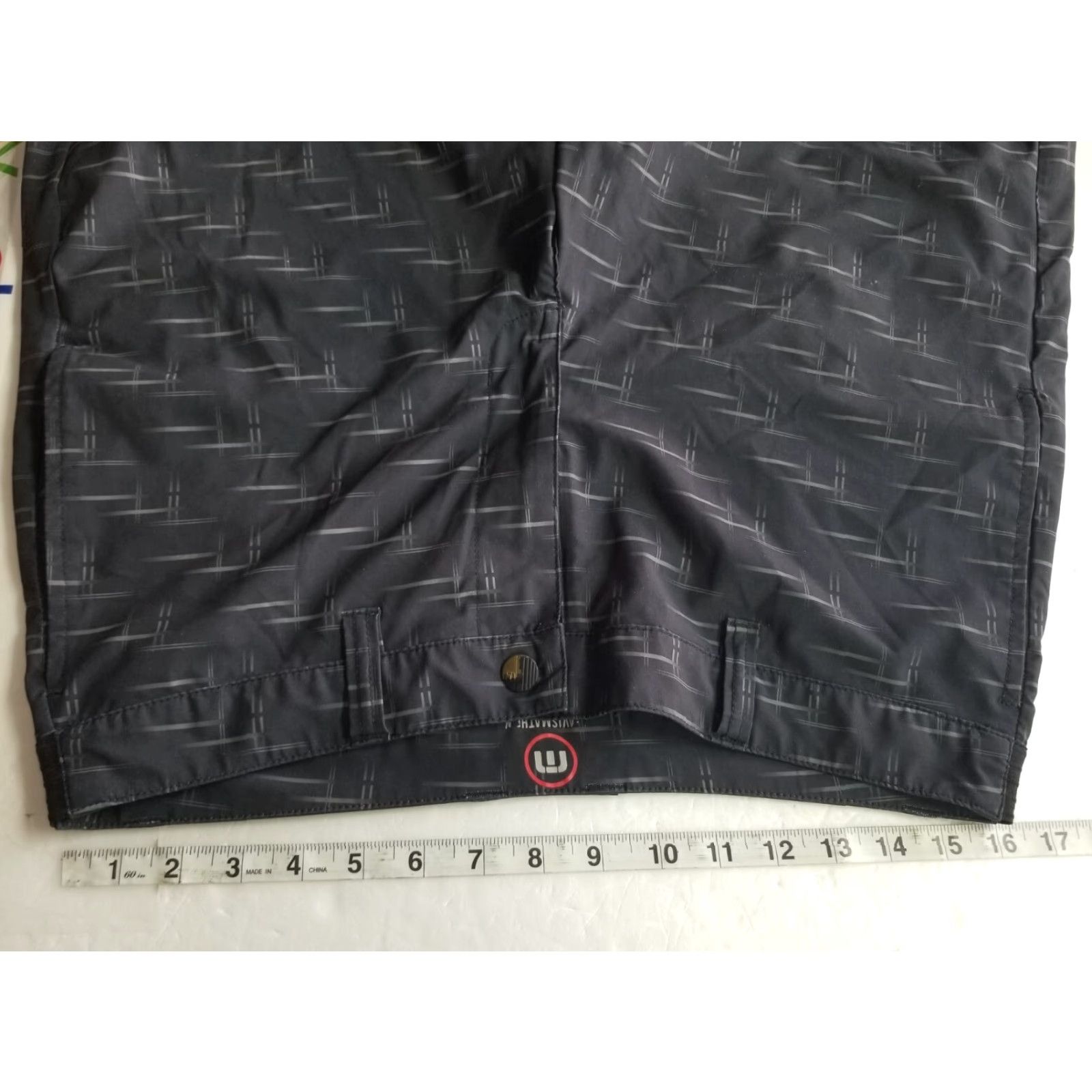 TravisMathew Travis Mathew Men's Casual Golf Shorts Stretch Size 34 Black Button Flat Front Pockets Inseam 9 in Lightweigh t No Tag Size US 34 / EU 50 - 3 Thumbnail